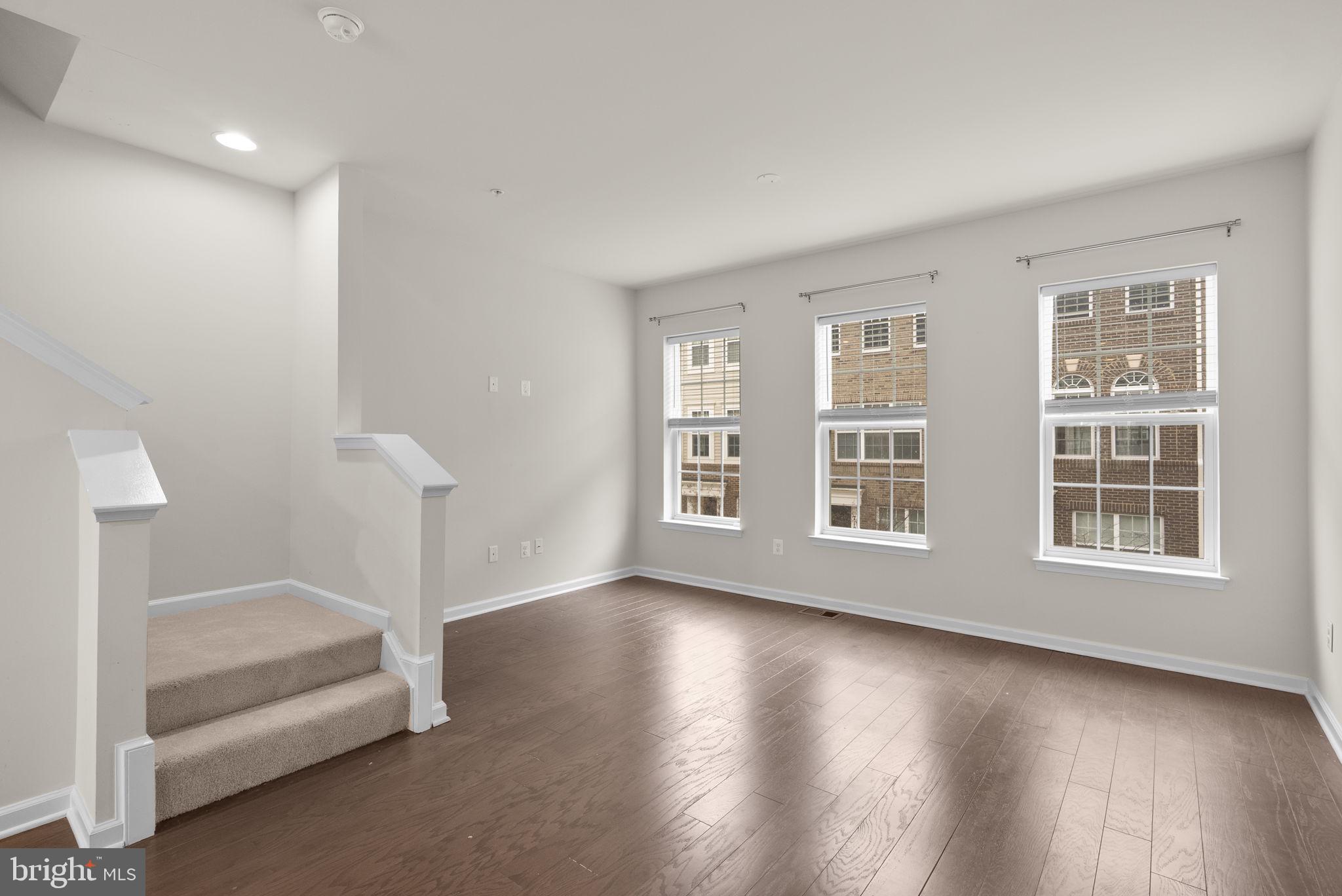 BRICK YARD STATION - Residential