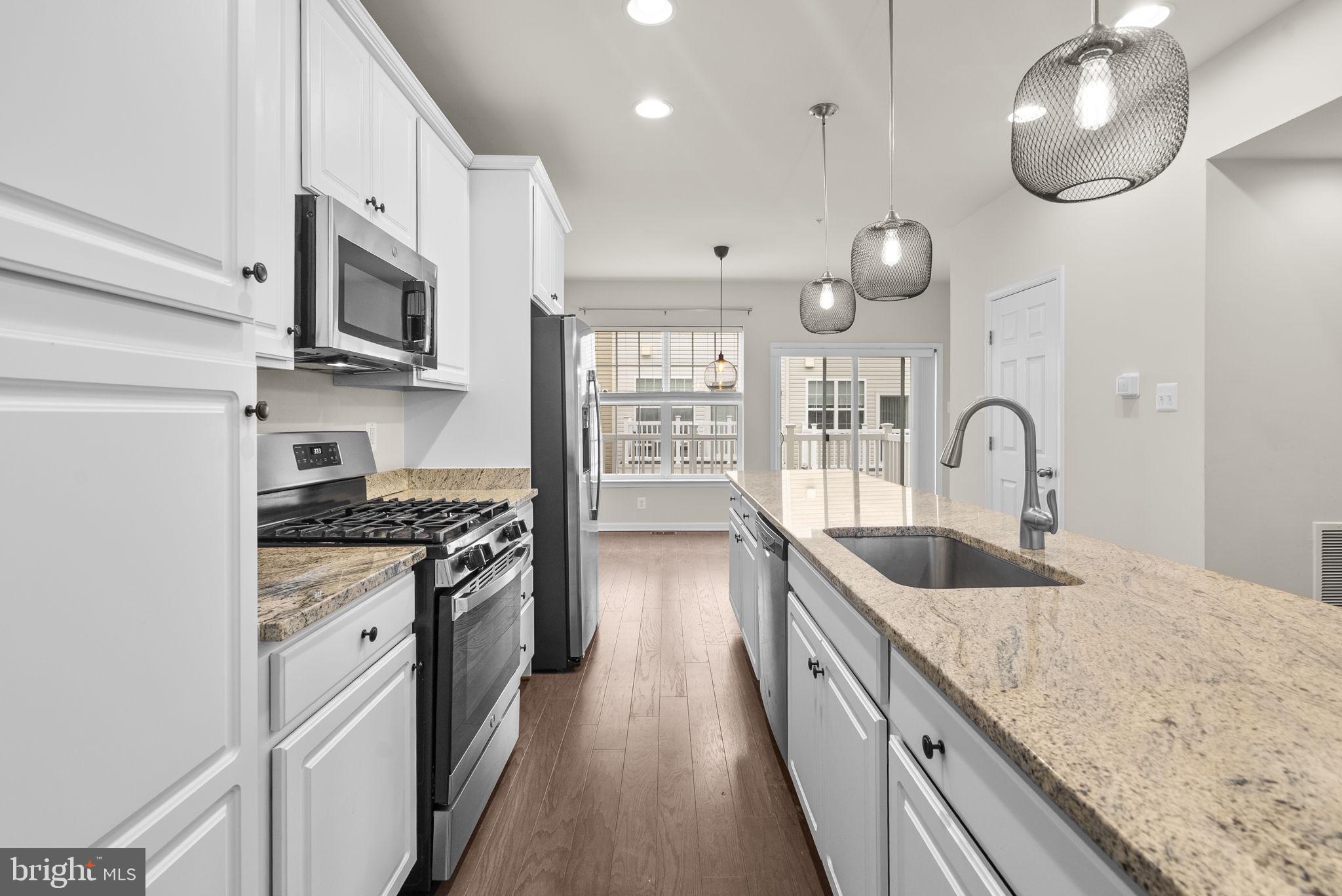 BRICK YARD STATION - Residential