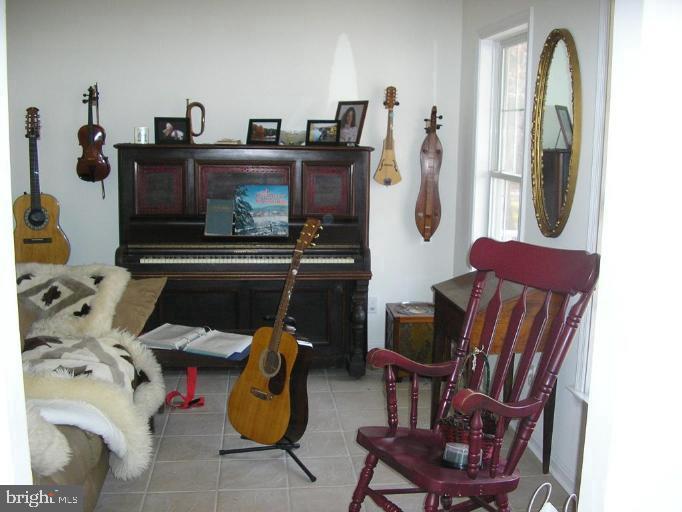 TODDS TAVERN ESTATES - Residential