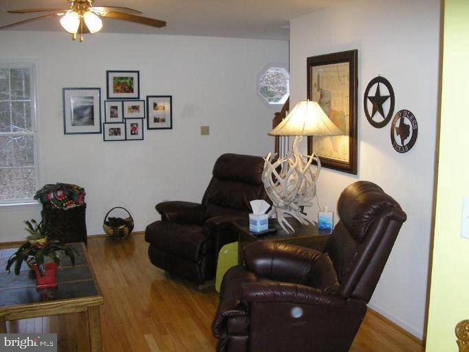 TODDS TAVERN ESTATES - Residential