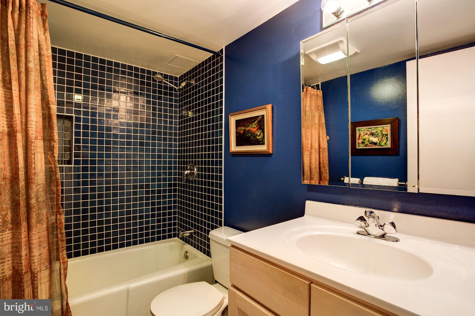 4620 NORTH PARK AVE - Residential