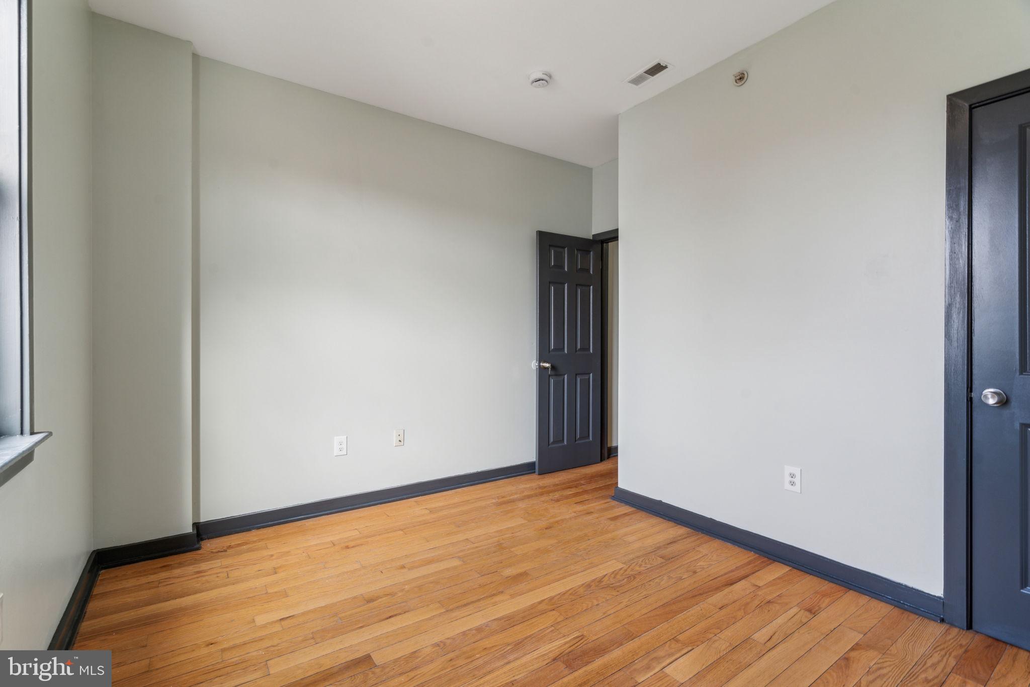 TEMPLE UNIVERSITY - Residential Lease