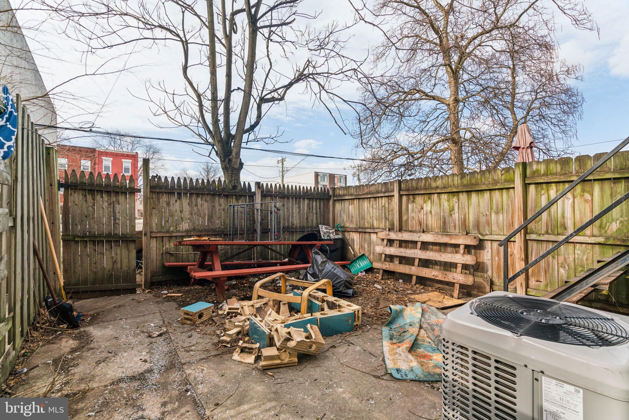 TEMPLE UNIVERSITY - Residential Lease