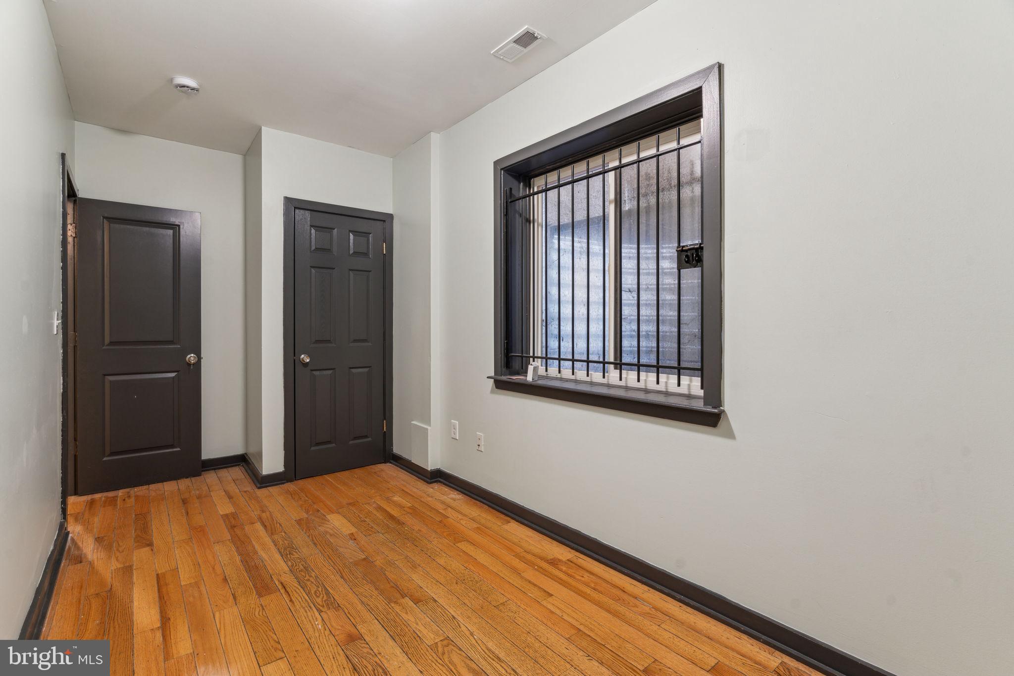 TEMPLE UNIVERSITY - Residential Lease