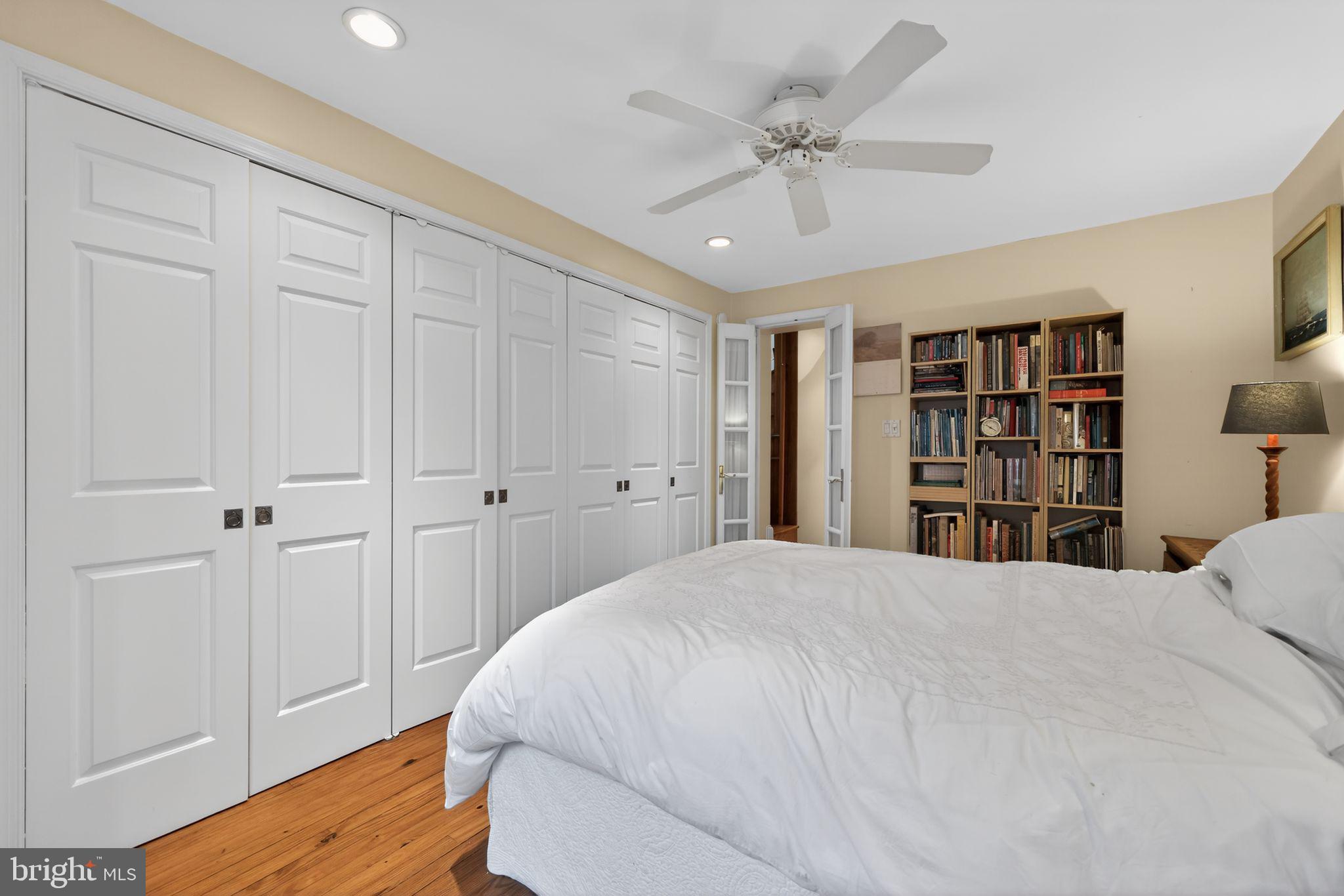 WASHINGTON SQ WEST - Residential