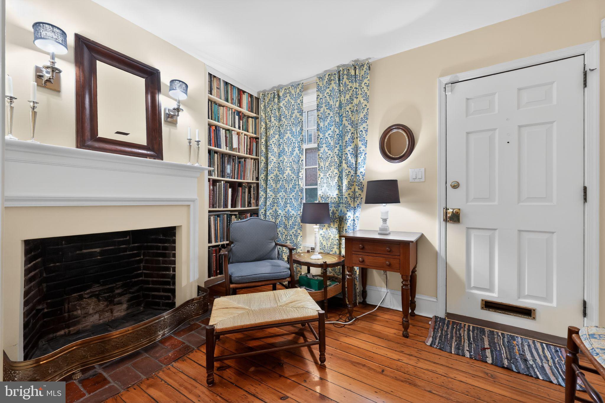 WASHINGTON SQ WEST - Residential