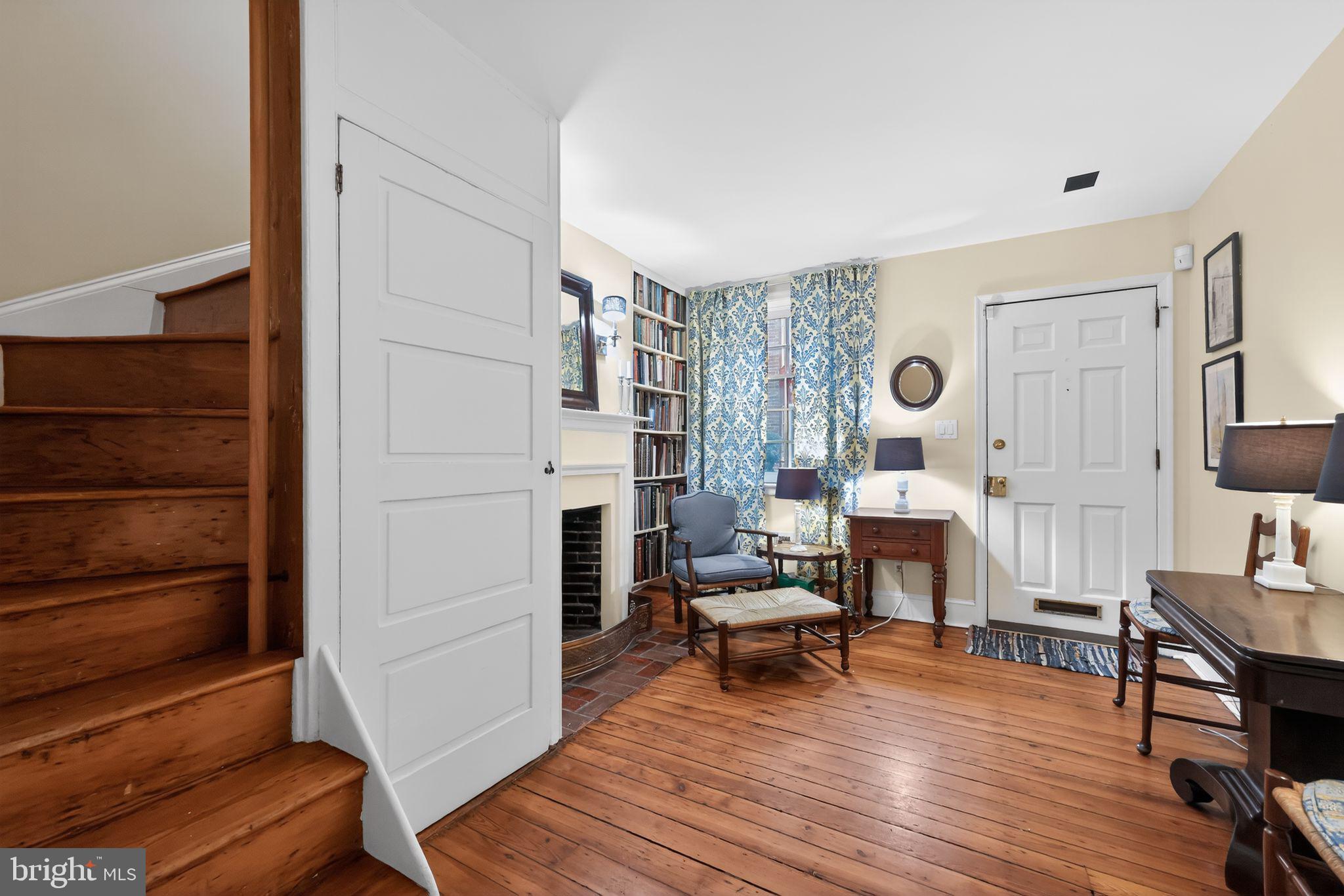 WASHINGTON SQ WEST - Residential