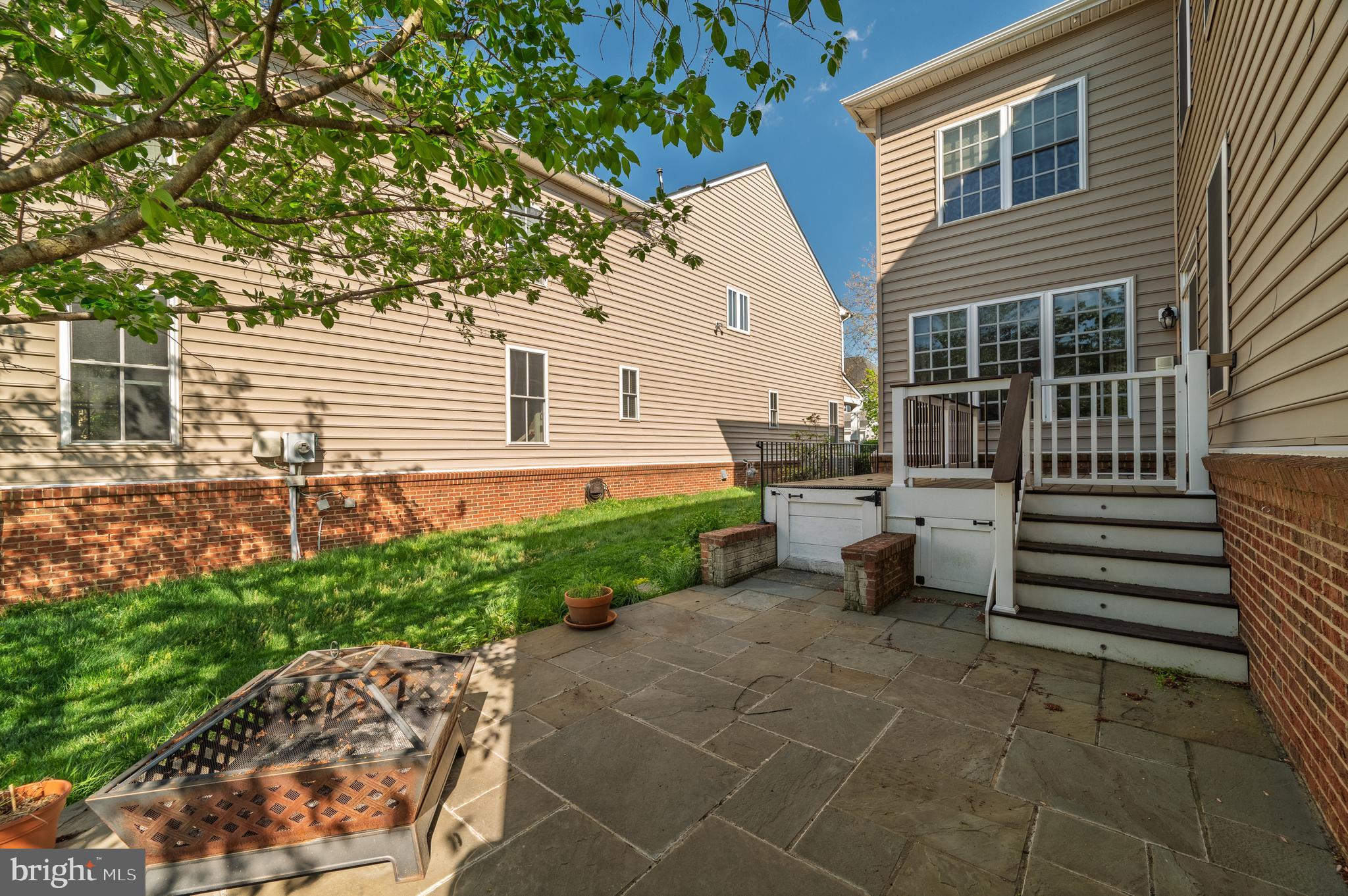 NEW BRISTOW VILLAGE - Residential