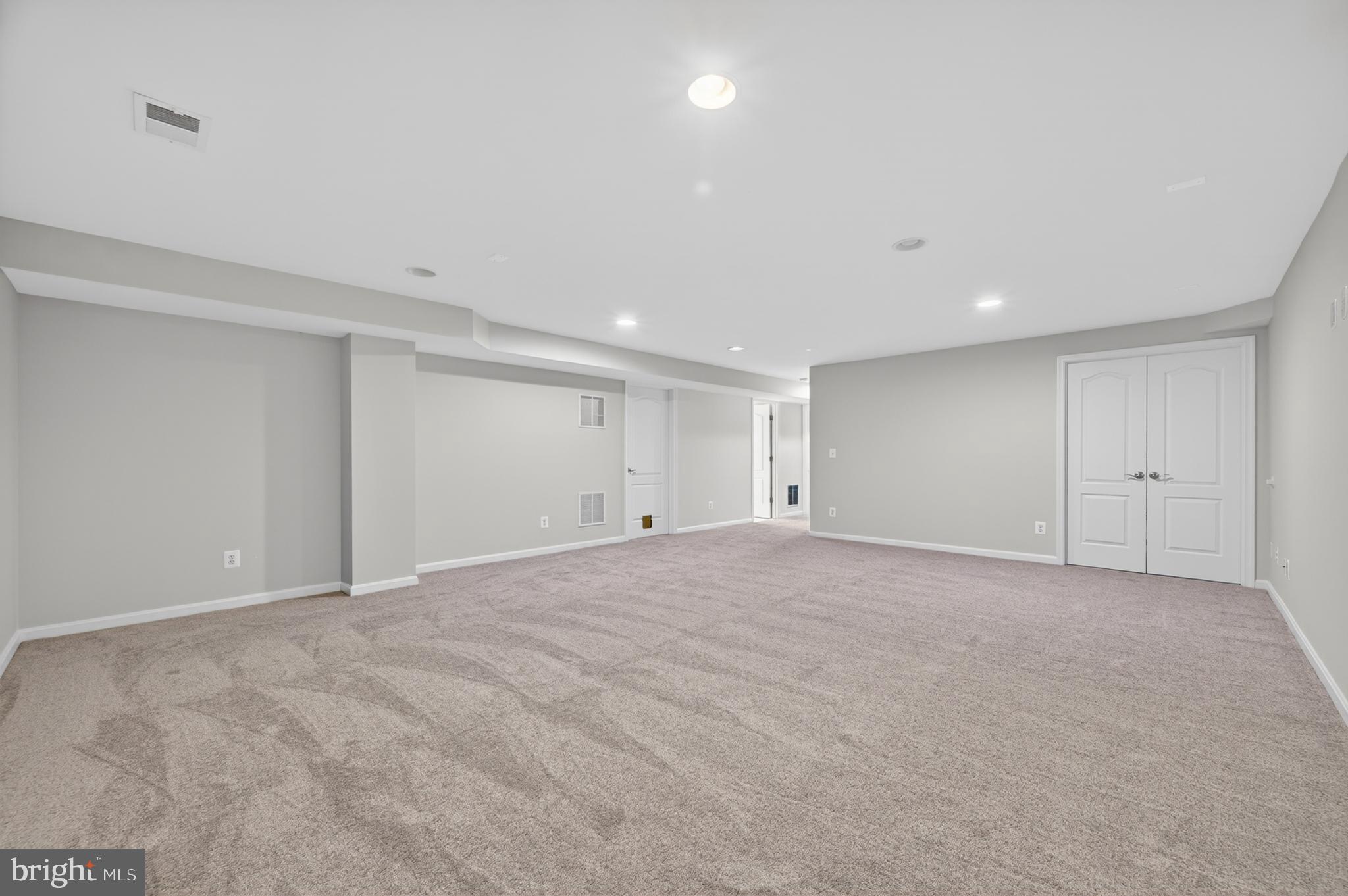 NEW BRISTOW VILLAGE - Residential