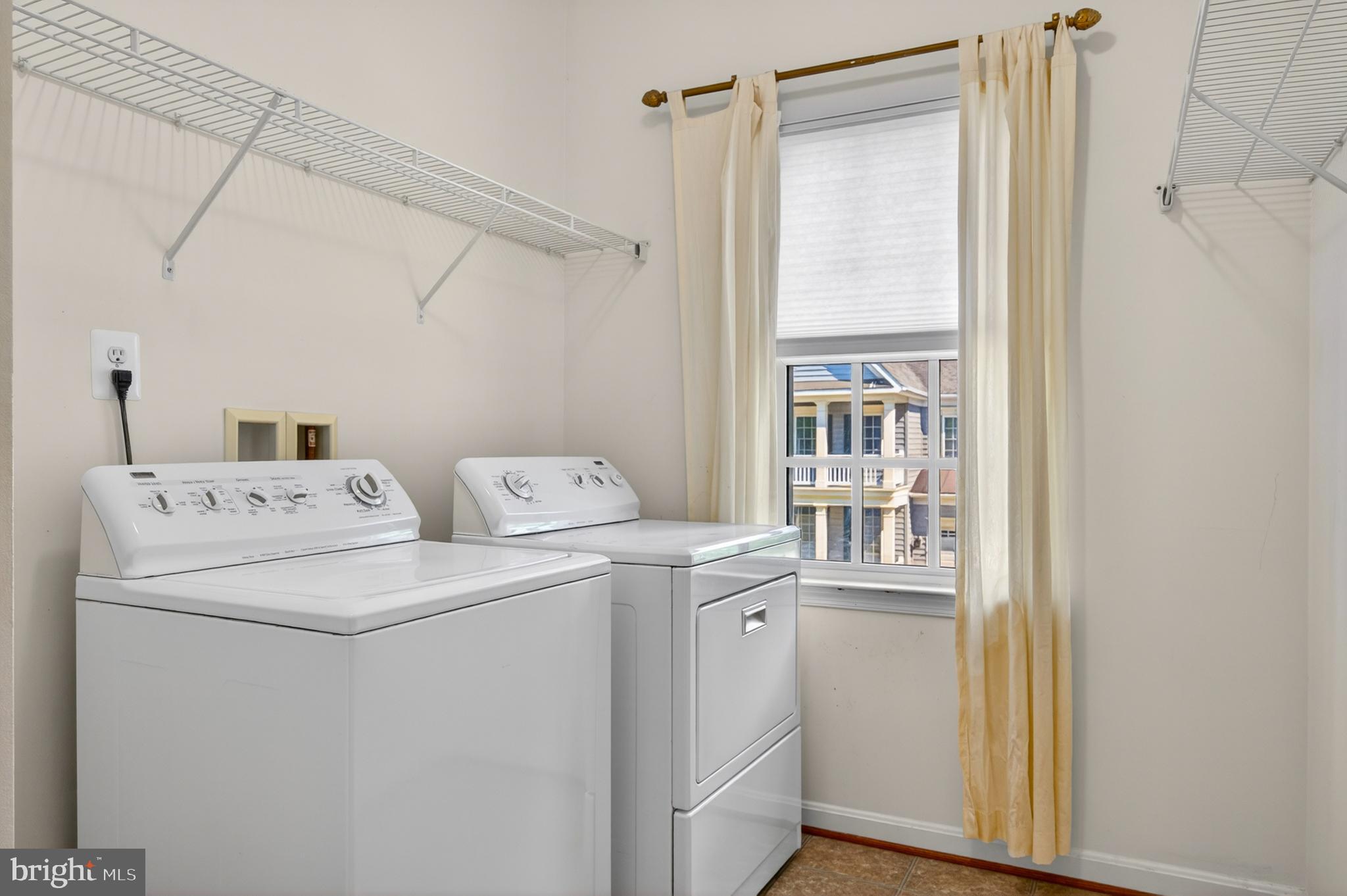 NEW BRISTOW VILLAGE - Residential