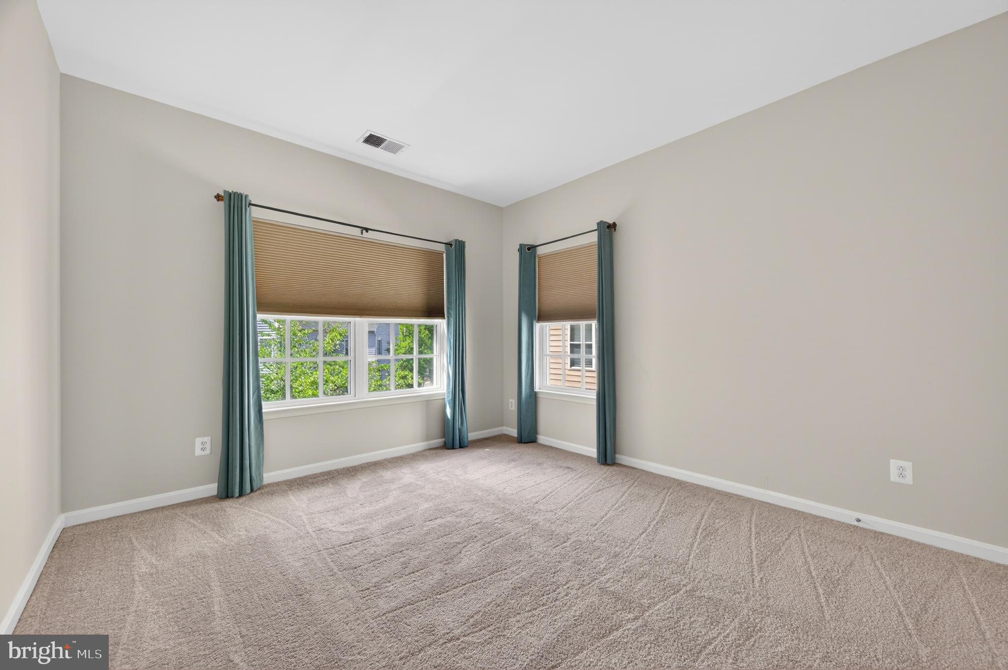 NEW BRISTOW VILLAGE - Residential