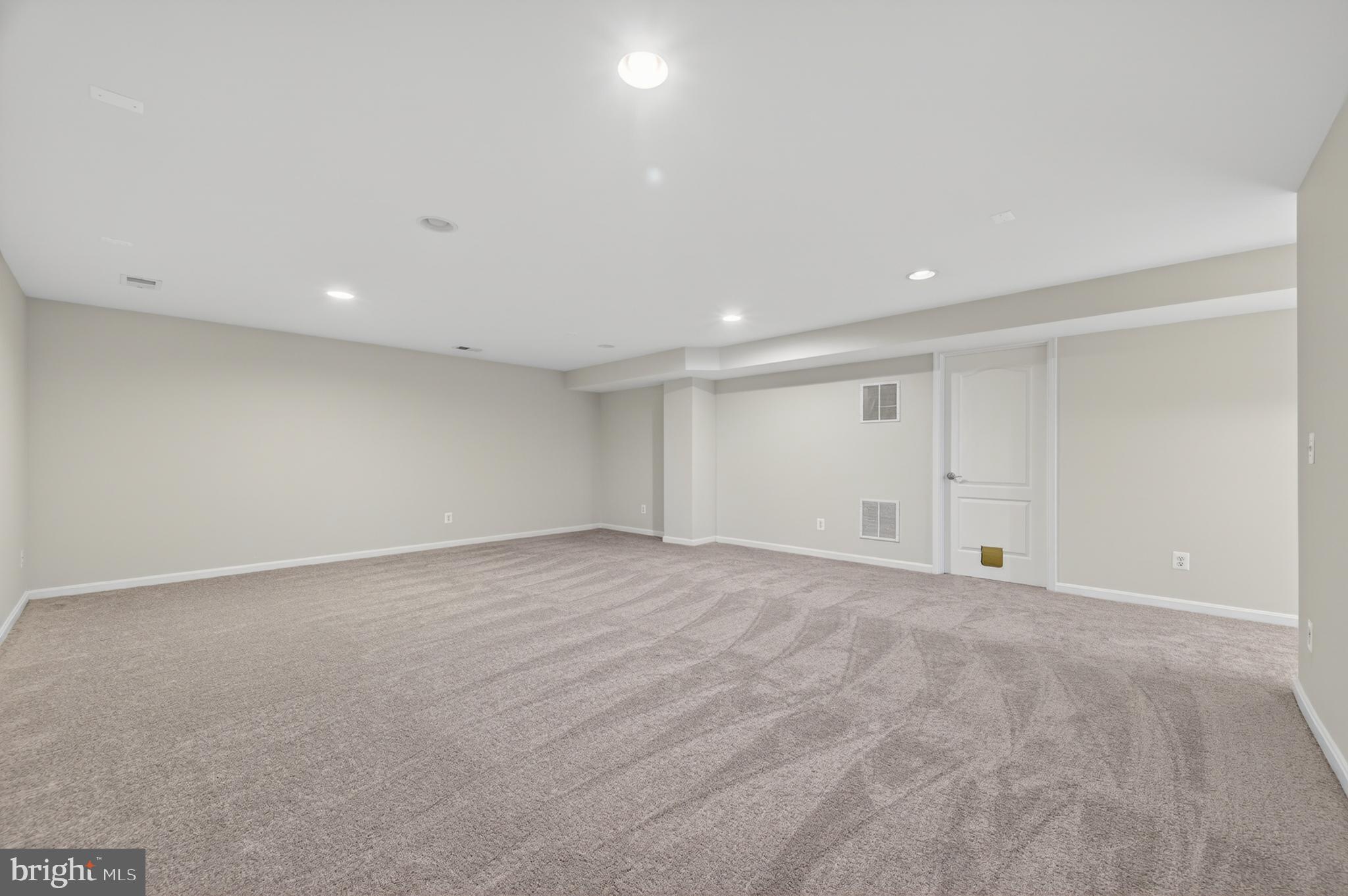 NEW BRISTOW VILLAGE - Residential