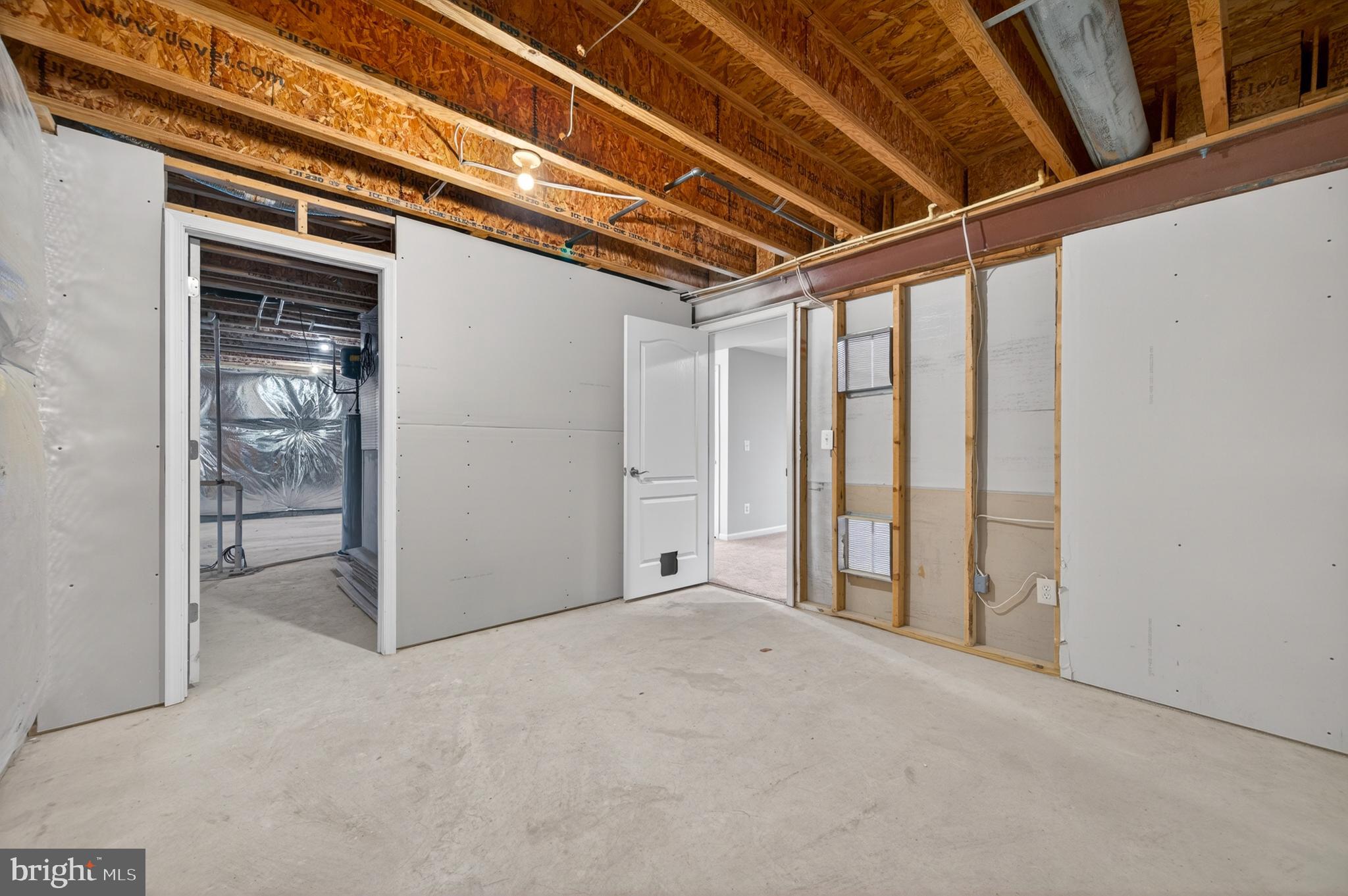 NEW BRISTOW VILLAGE - Residential