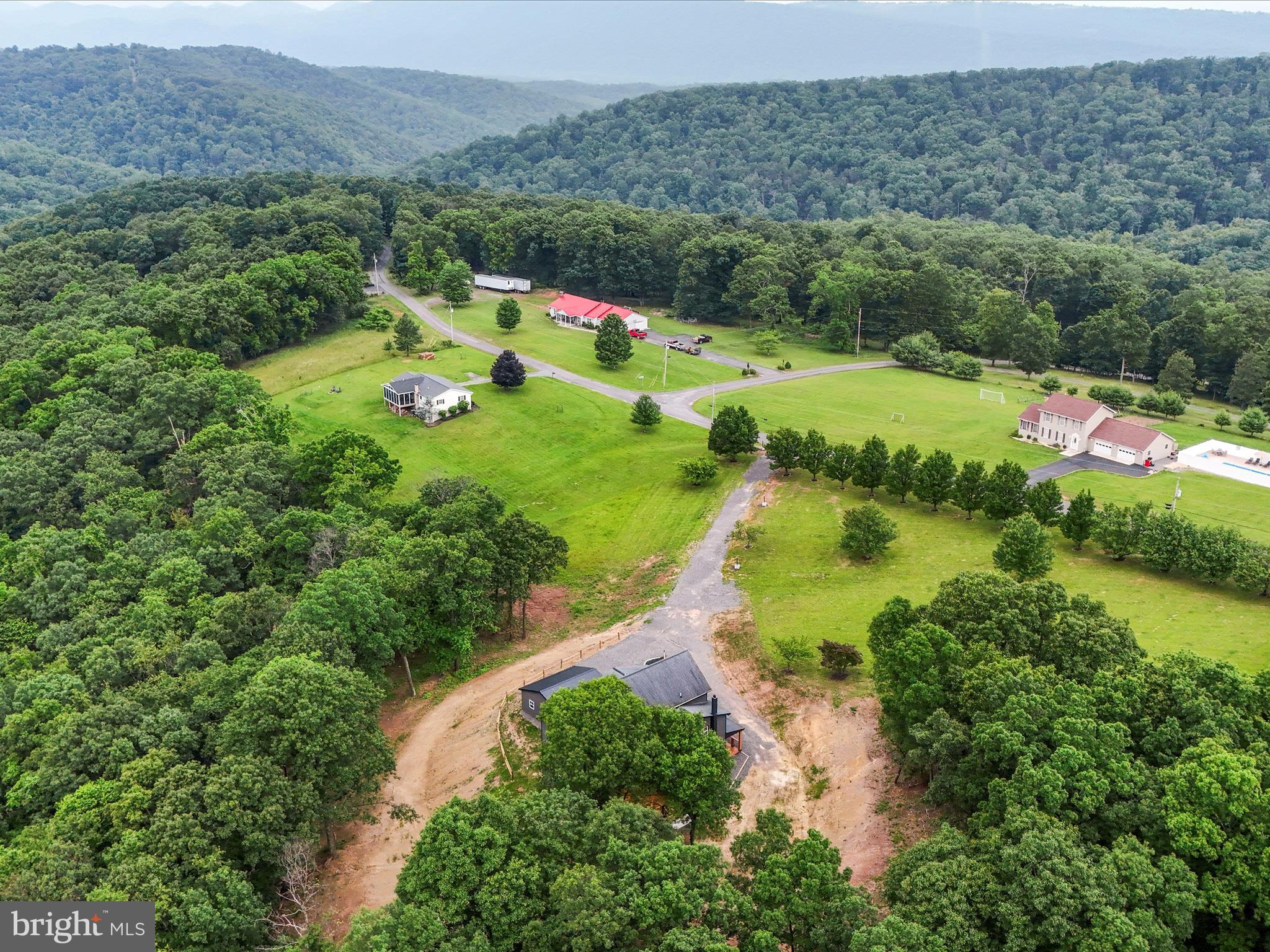 COMMUNITY KNOLLS - Residential