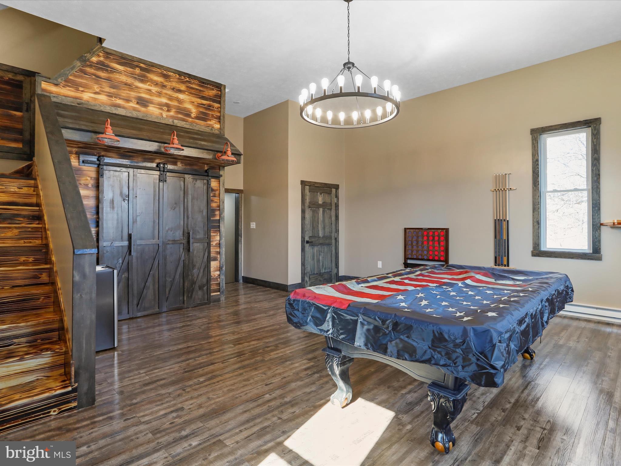 COMMUNITY KNOLLS - Residential