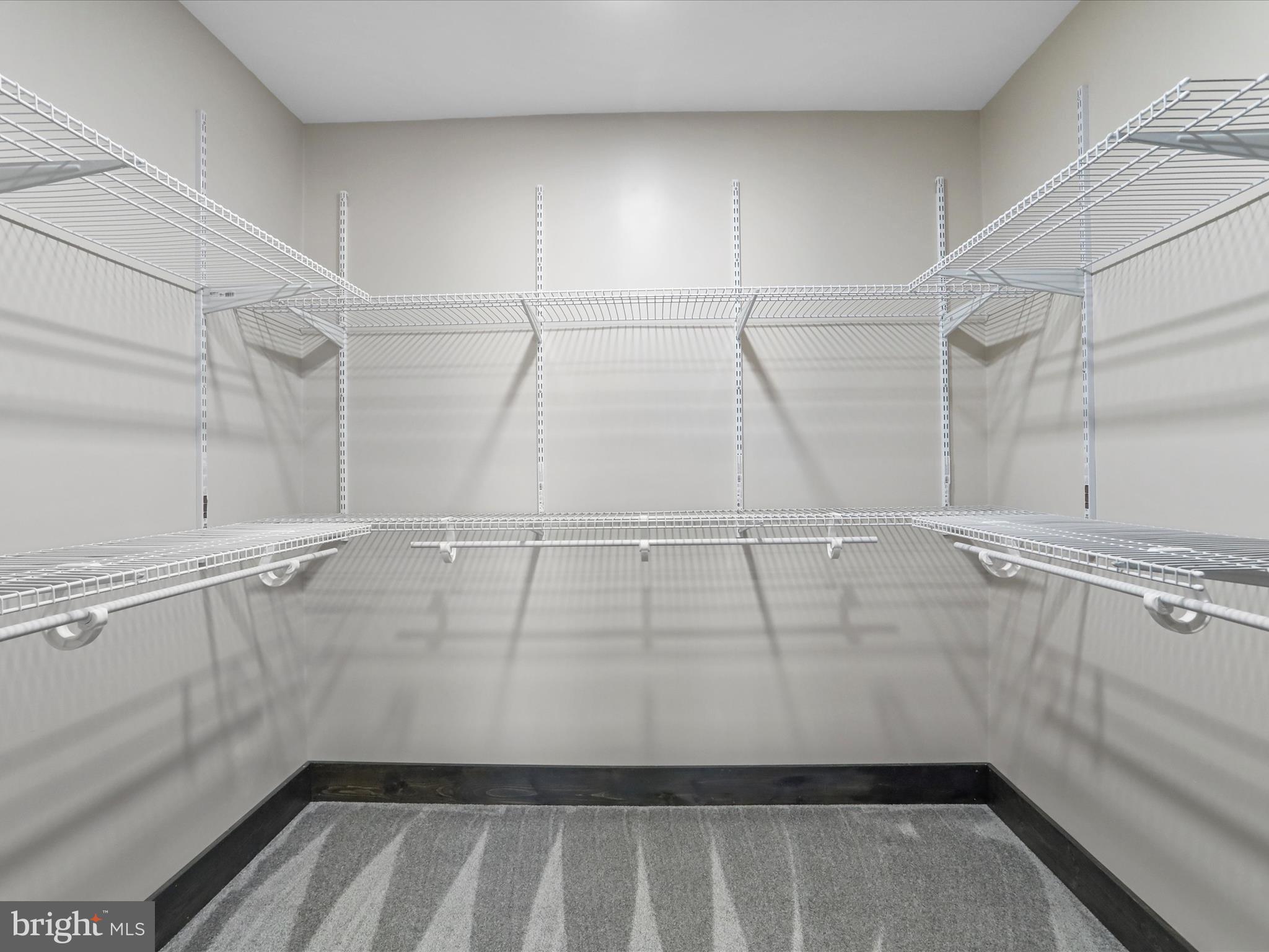 COMMUNITY KNOLLS - Residential