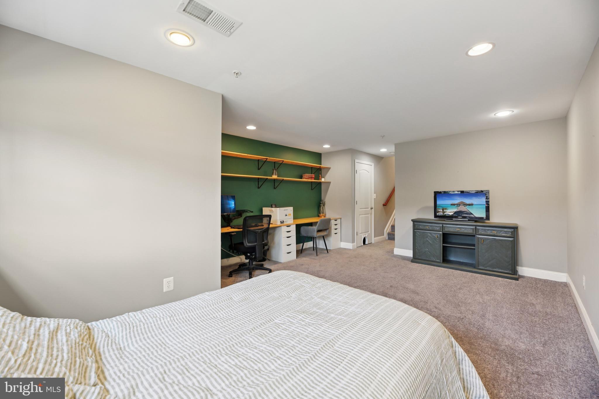 BREWERS HILL - Residential