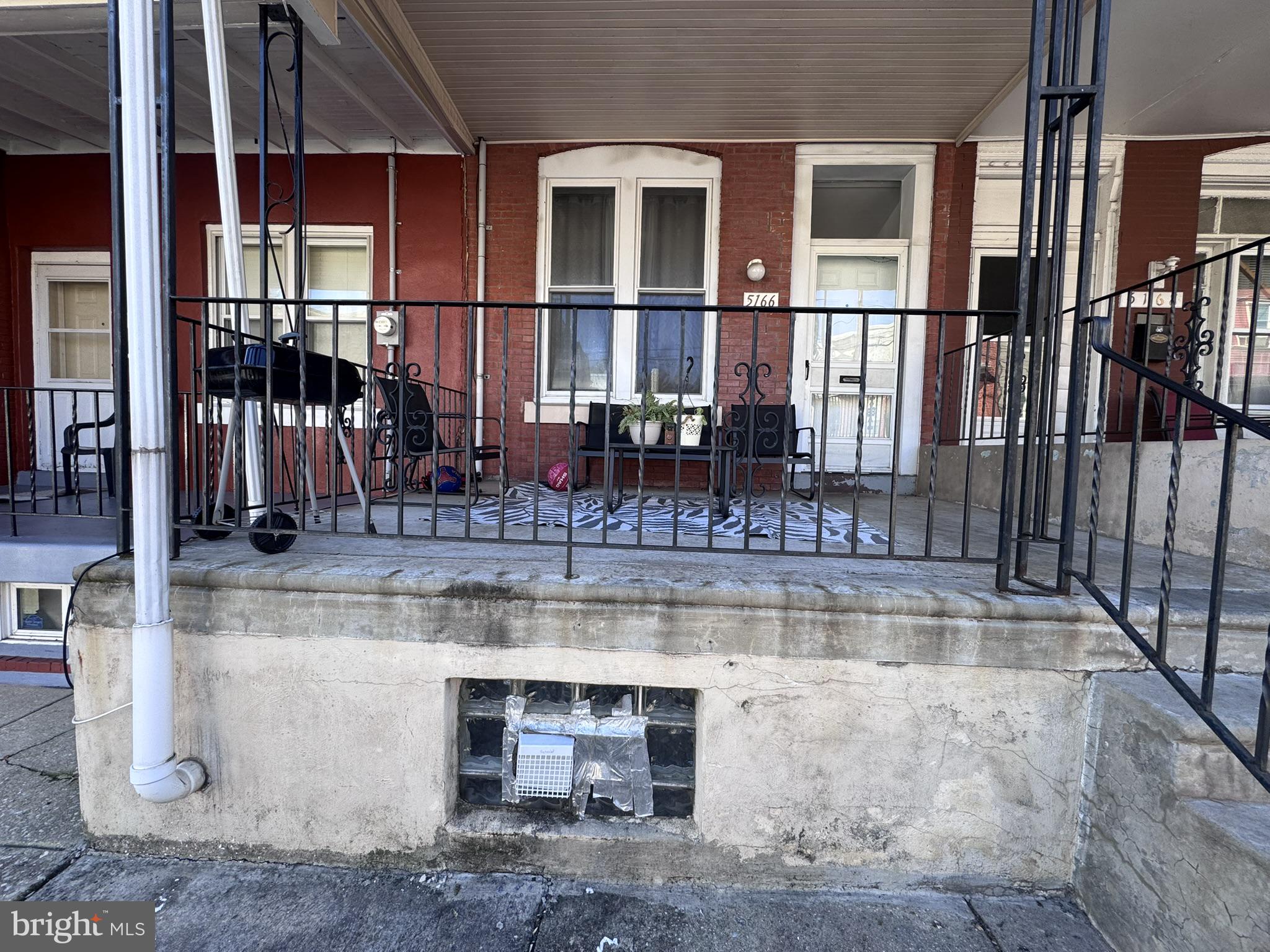 5166 VIOLA STREET
