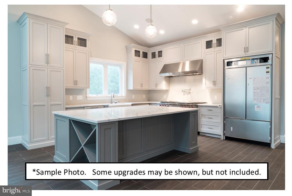 GRANBURY MANOR ESTATES - Residential