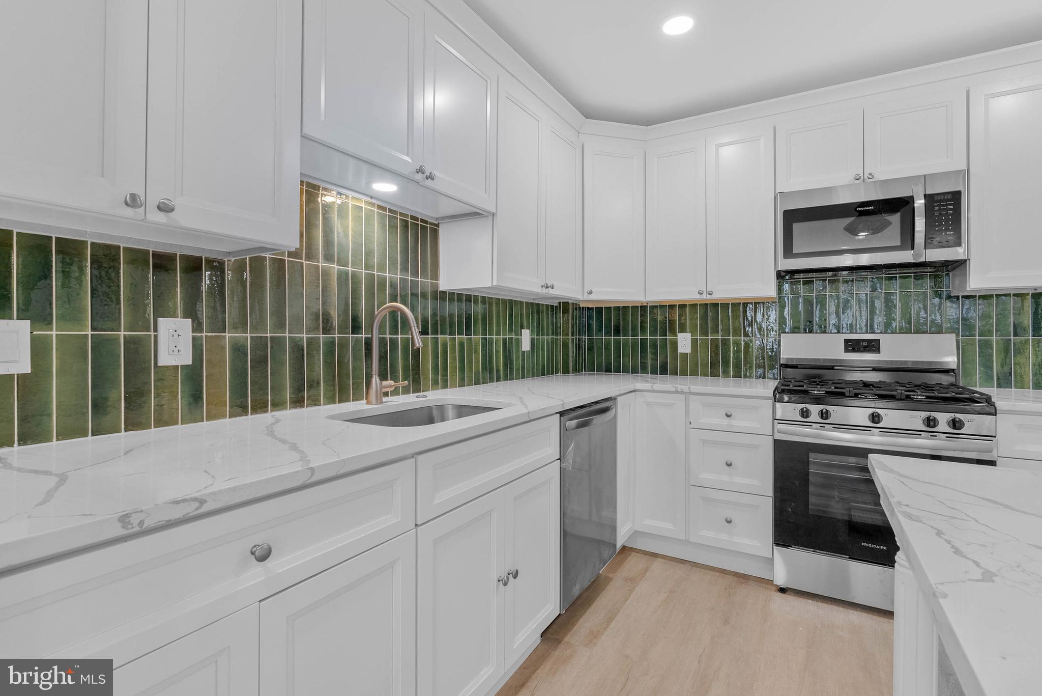 EAST PASSYUNK CROSSING - Residential