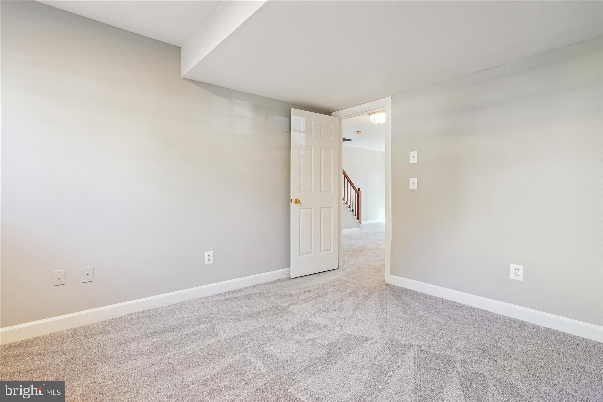 ISLAND CREEK - Residential