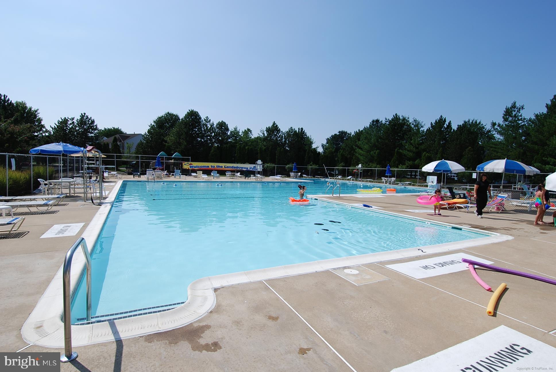 ISLAND CREEK - Residential