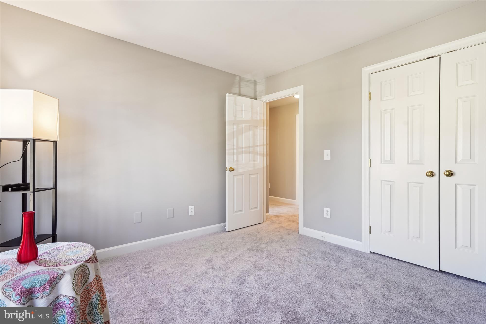 ISLAND CREEK - Residential