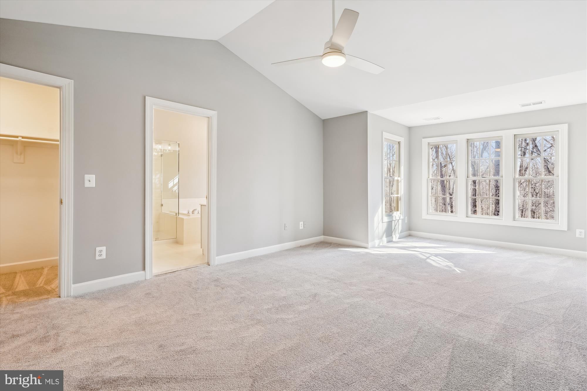 ISLAND CREEK - Residential