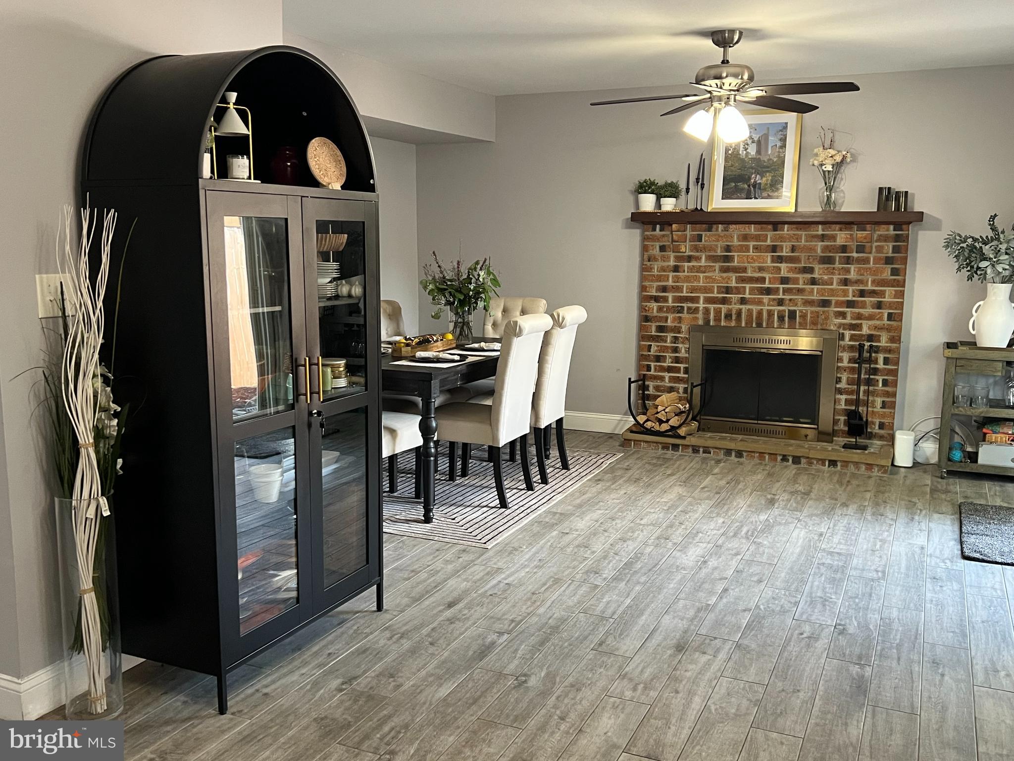 3422 PALACE COURT