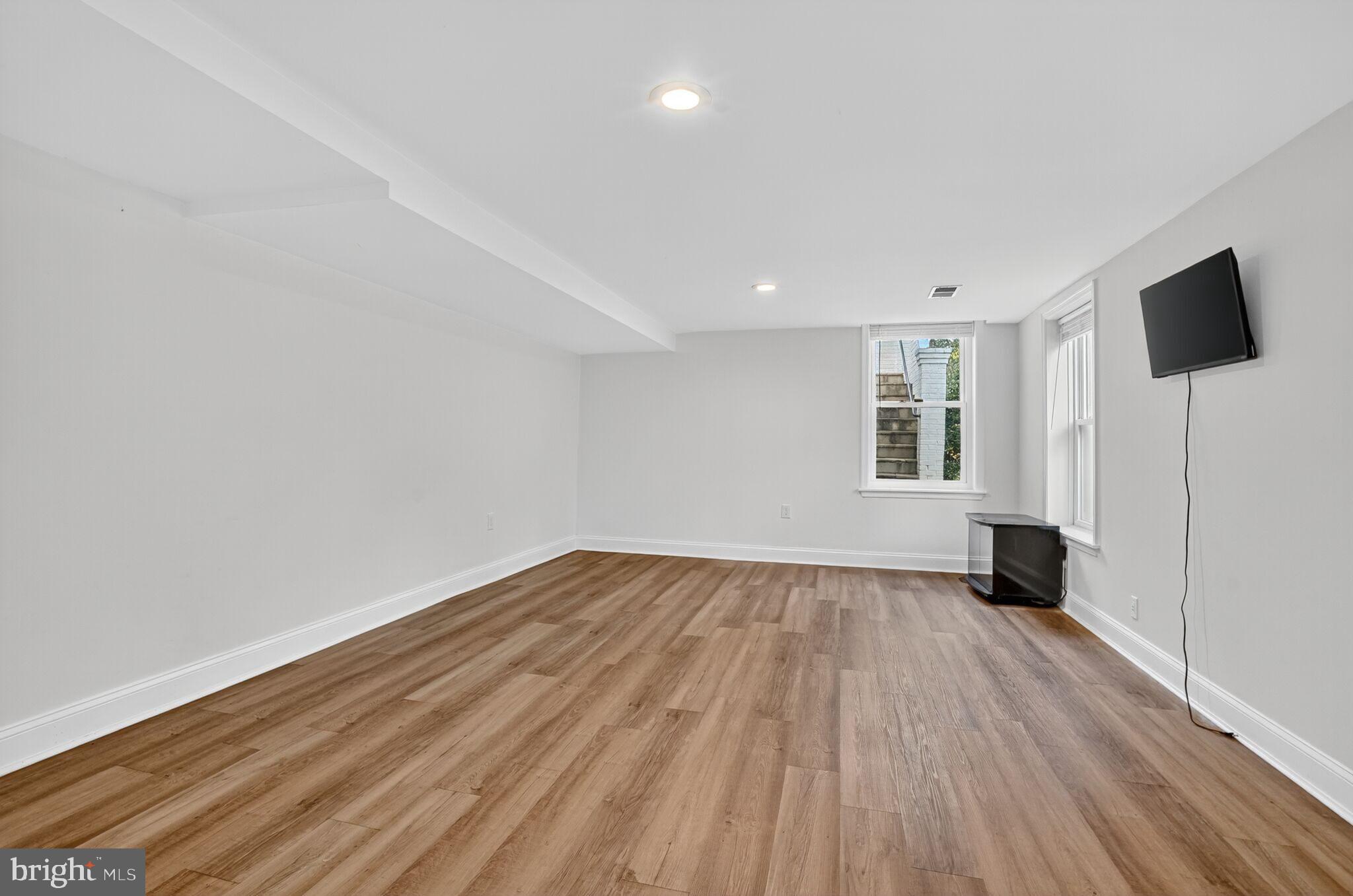 BALLANTRAE FARMS - Residential