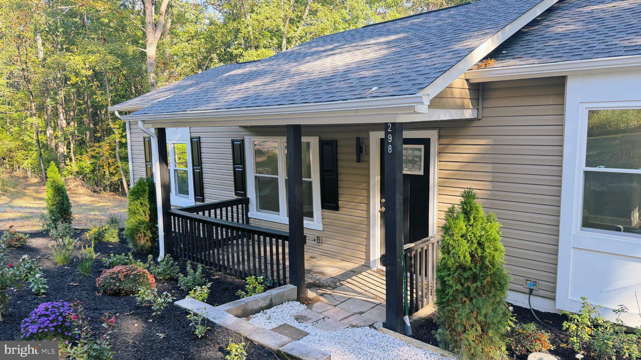 298 HONEY FARM LANE