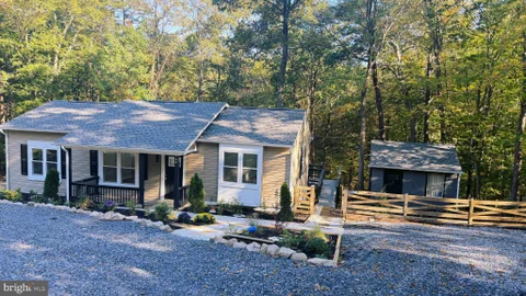 298 Honey Farm Lane, Front Royal, VA 22630 - #: VAWR2015586
