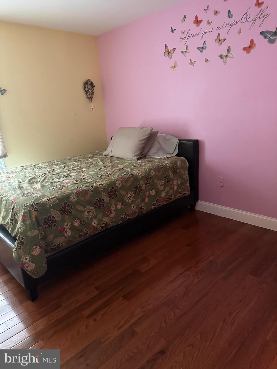 LYNNALAN ACRES PLAT THRE - Residential