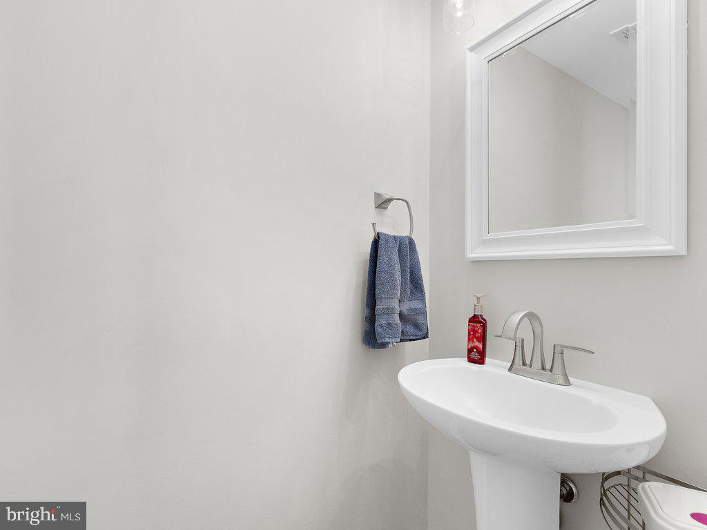 REVELL DOWNS - Residential