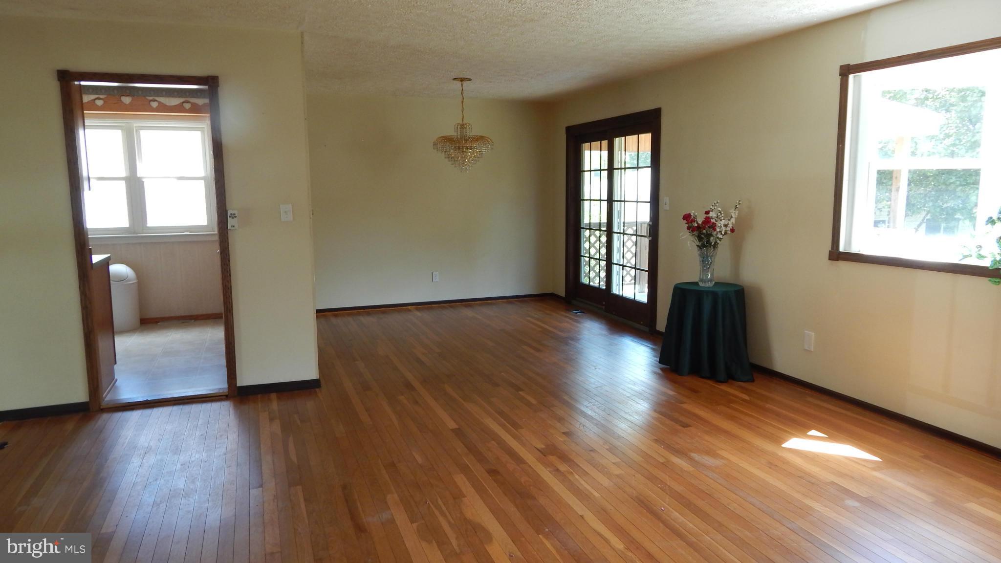 TWIN RIDGE - Residential