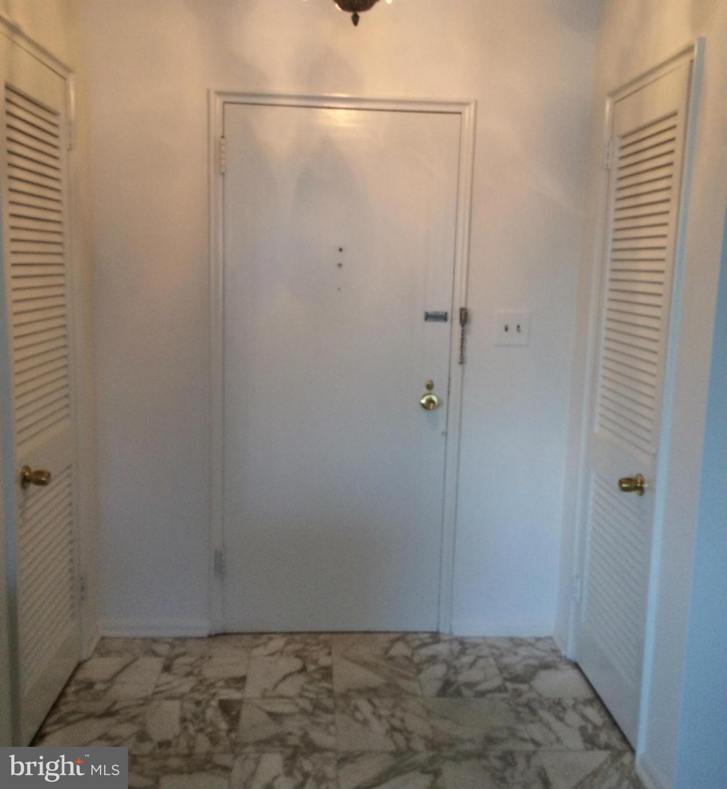 ELEVEN SLADE - Residential