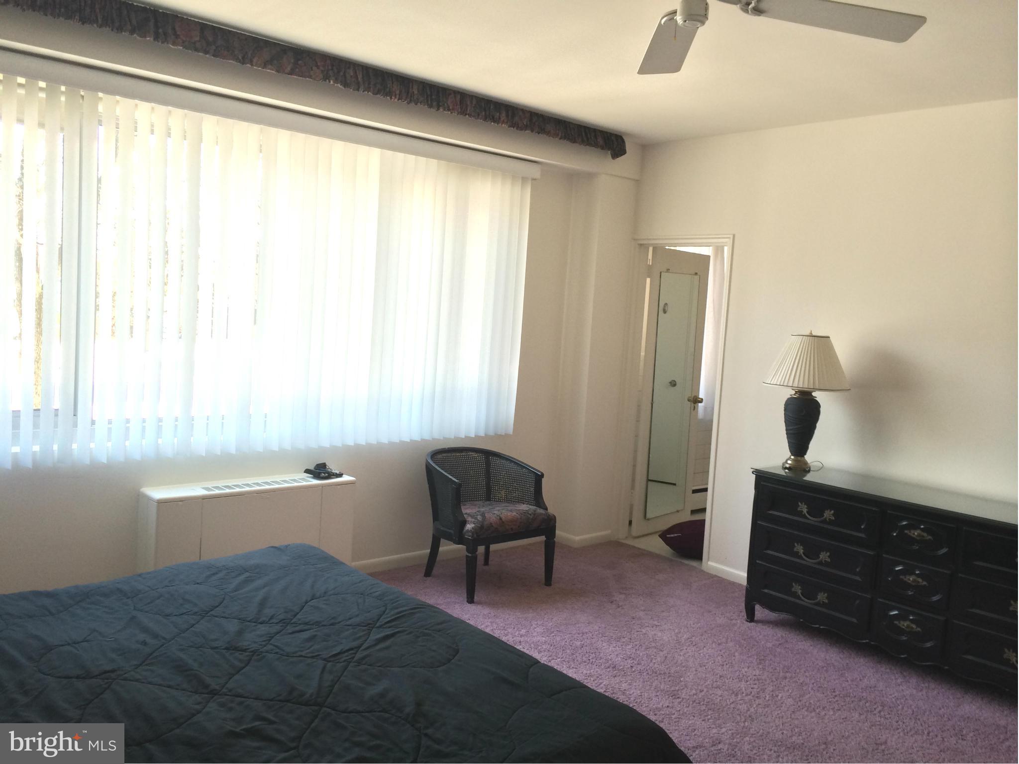 ELEVEN SLADE - Residential