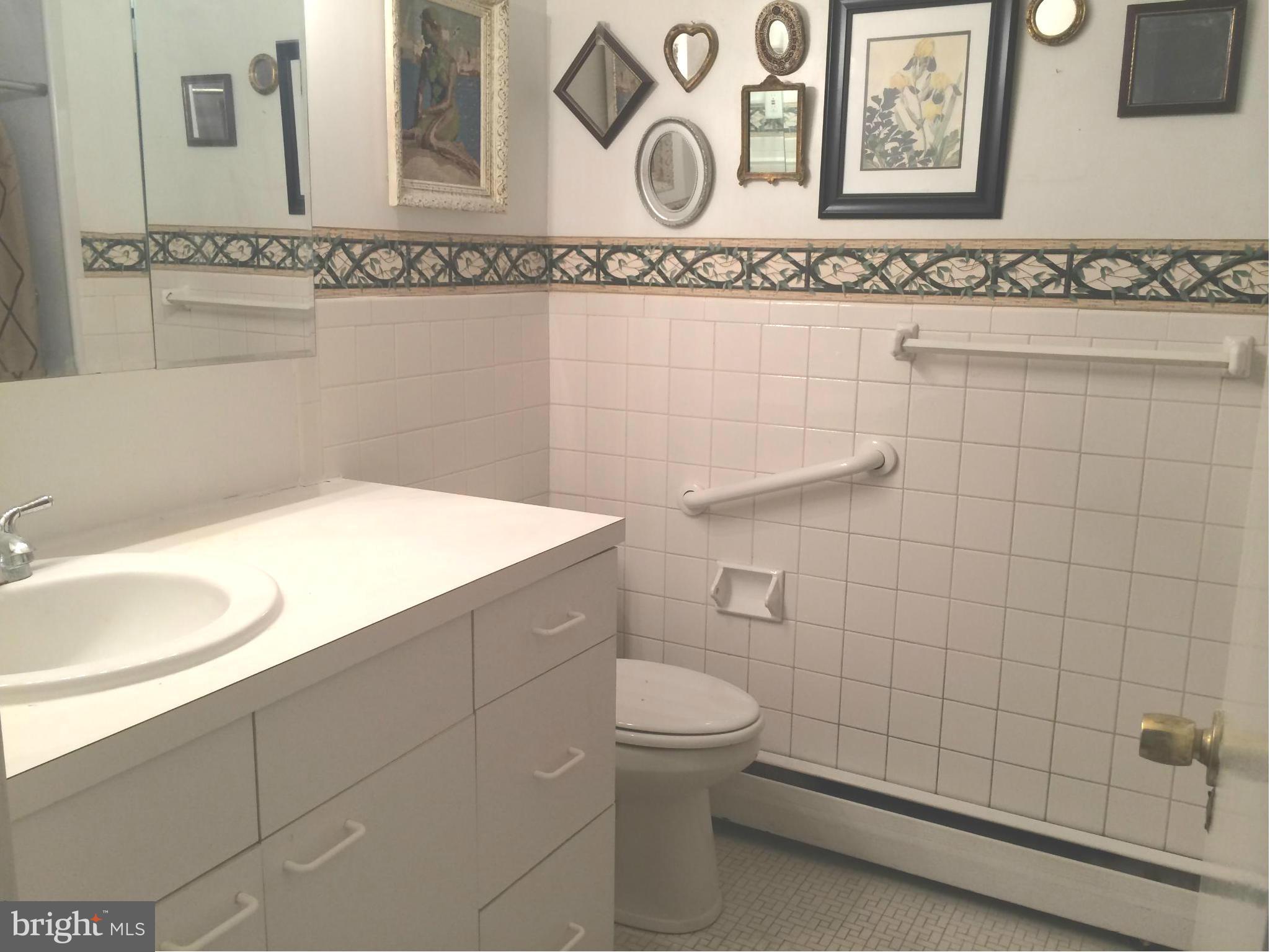 ELEVEN SLADE - Residential