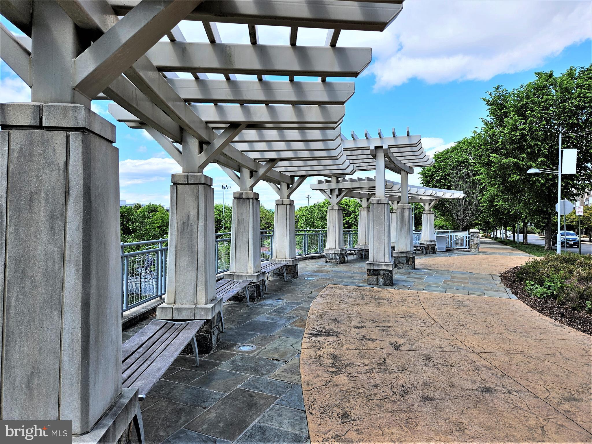 METROPARK AT ARROWBROOK - Residential Lease