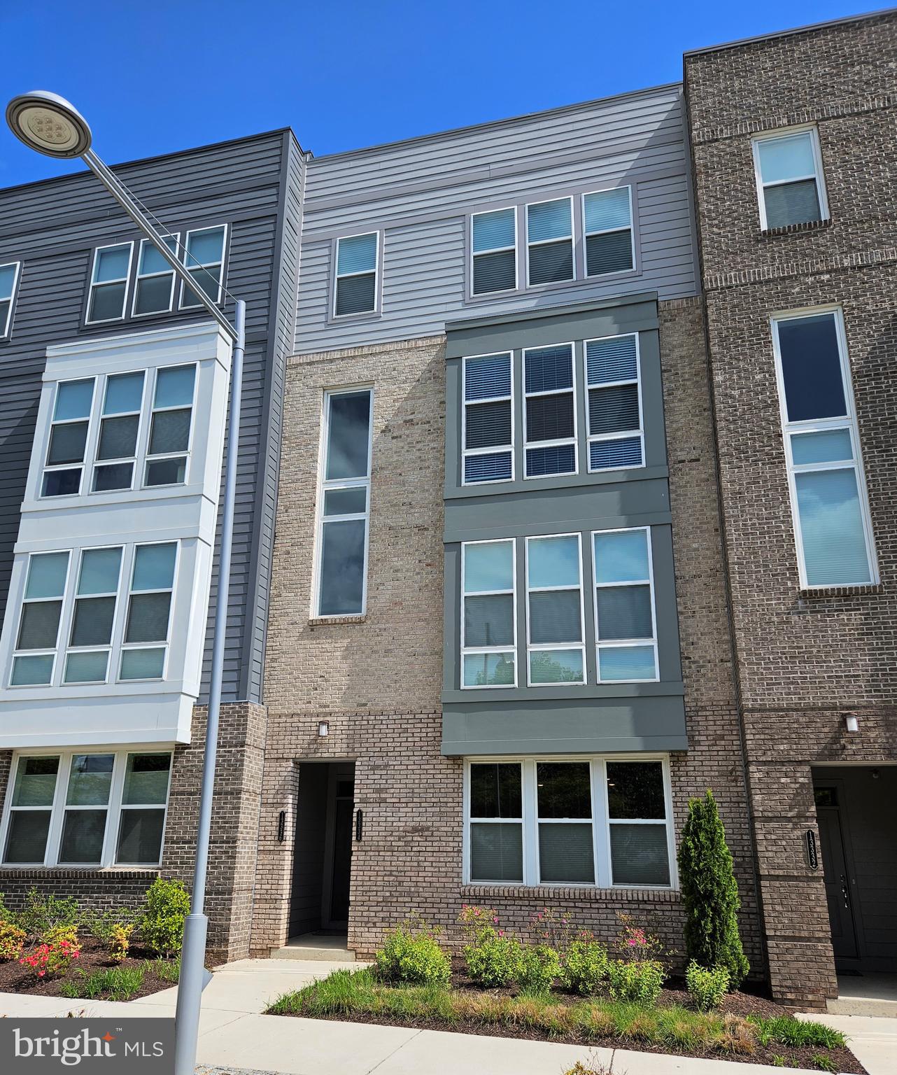 METROPARK AT ARROWBROOK - Residential Lease