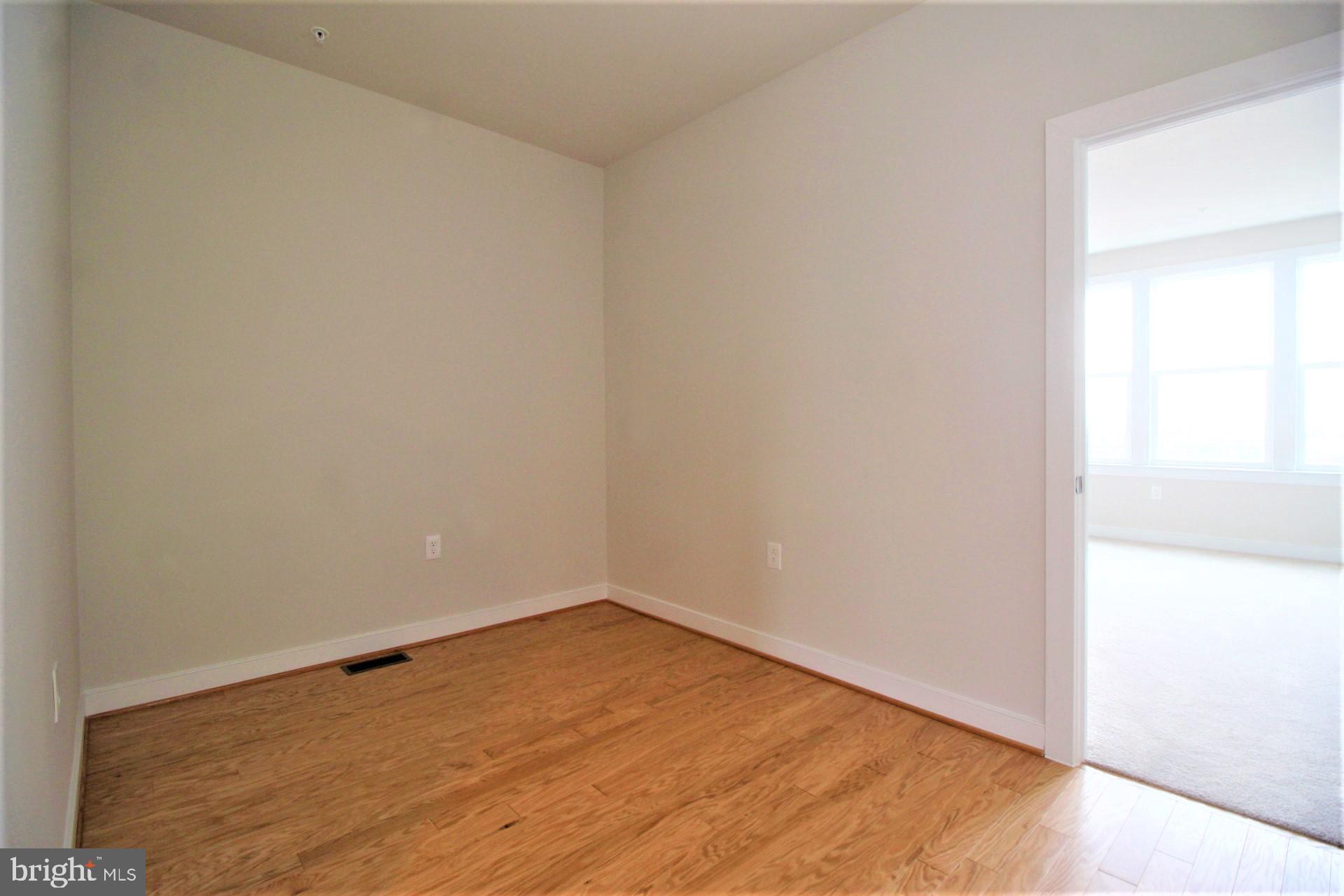 METROPARK AT ARROWBROOK - Residential Lease