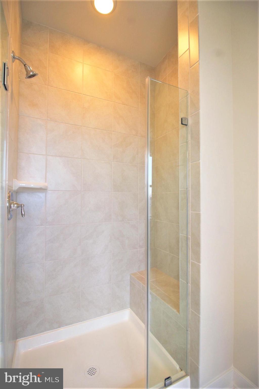 METROPARK AT ARROWBROOK - Residential Lease