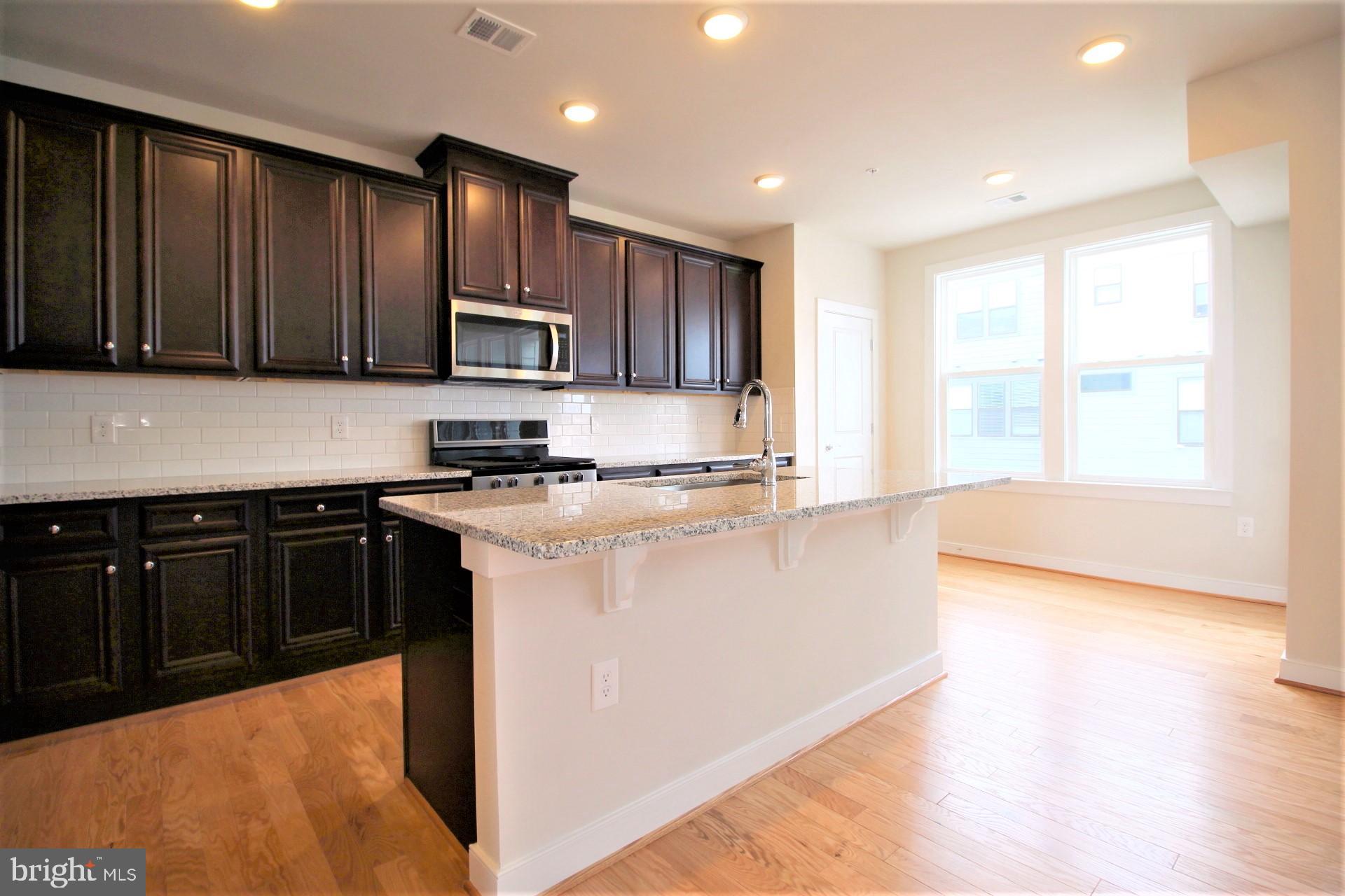 METROPARK AT ARROWBROOK - Residential Lease