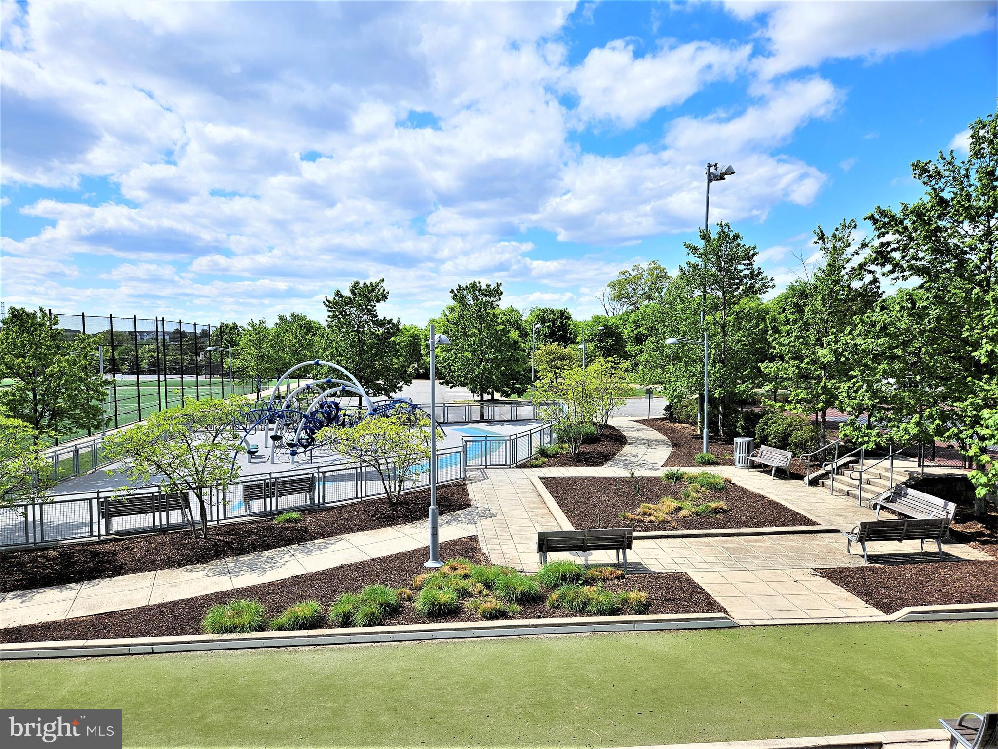 METROPARK AT ARROWBROOK - Residential Lease