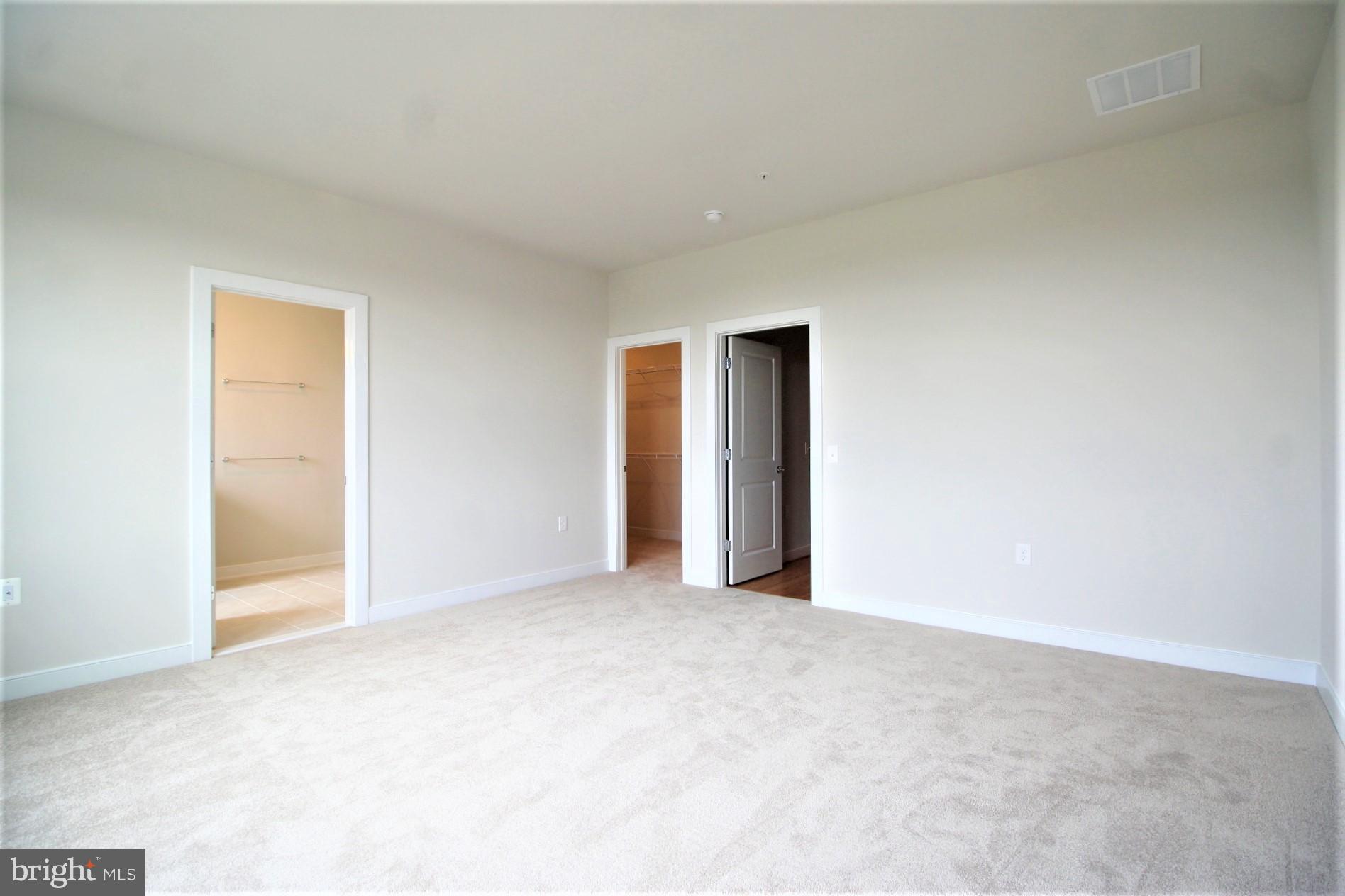 METROPARK AT ARROWBROOK - Residential Lease