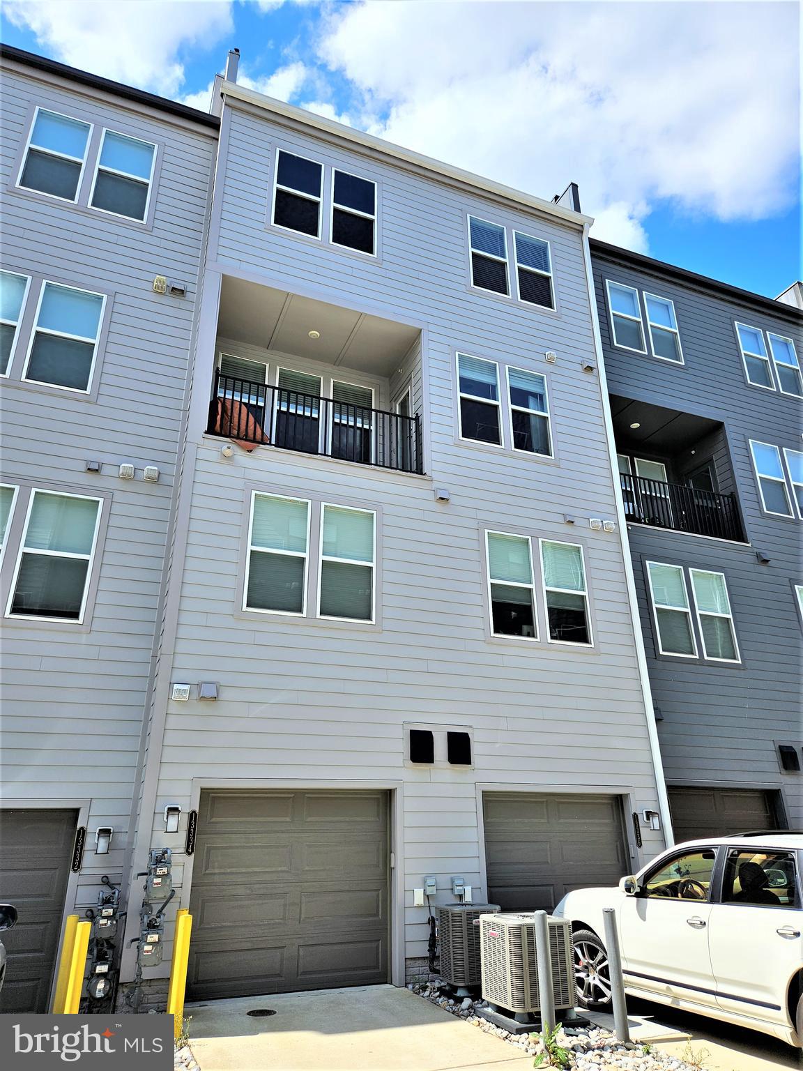 METROPARK AT ARROWBROOK - Residential Lease