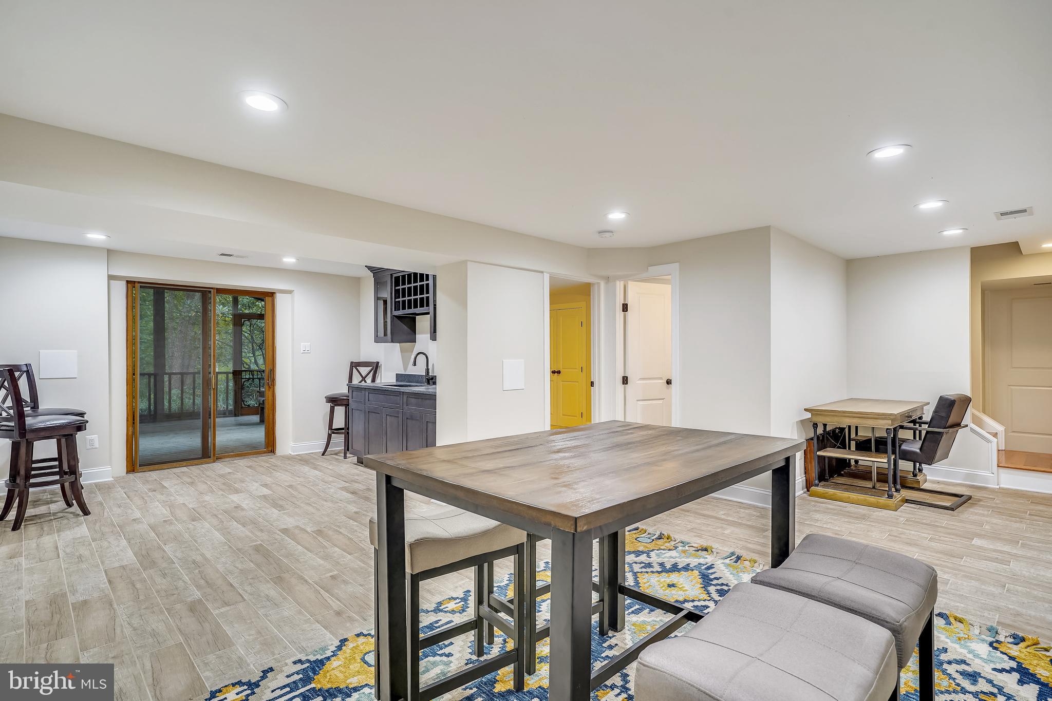 CLARKS CROSSING - Residential