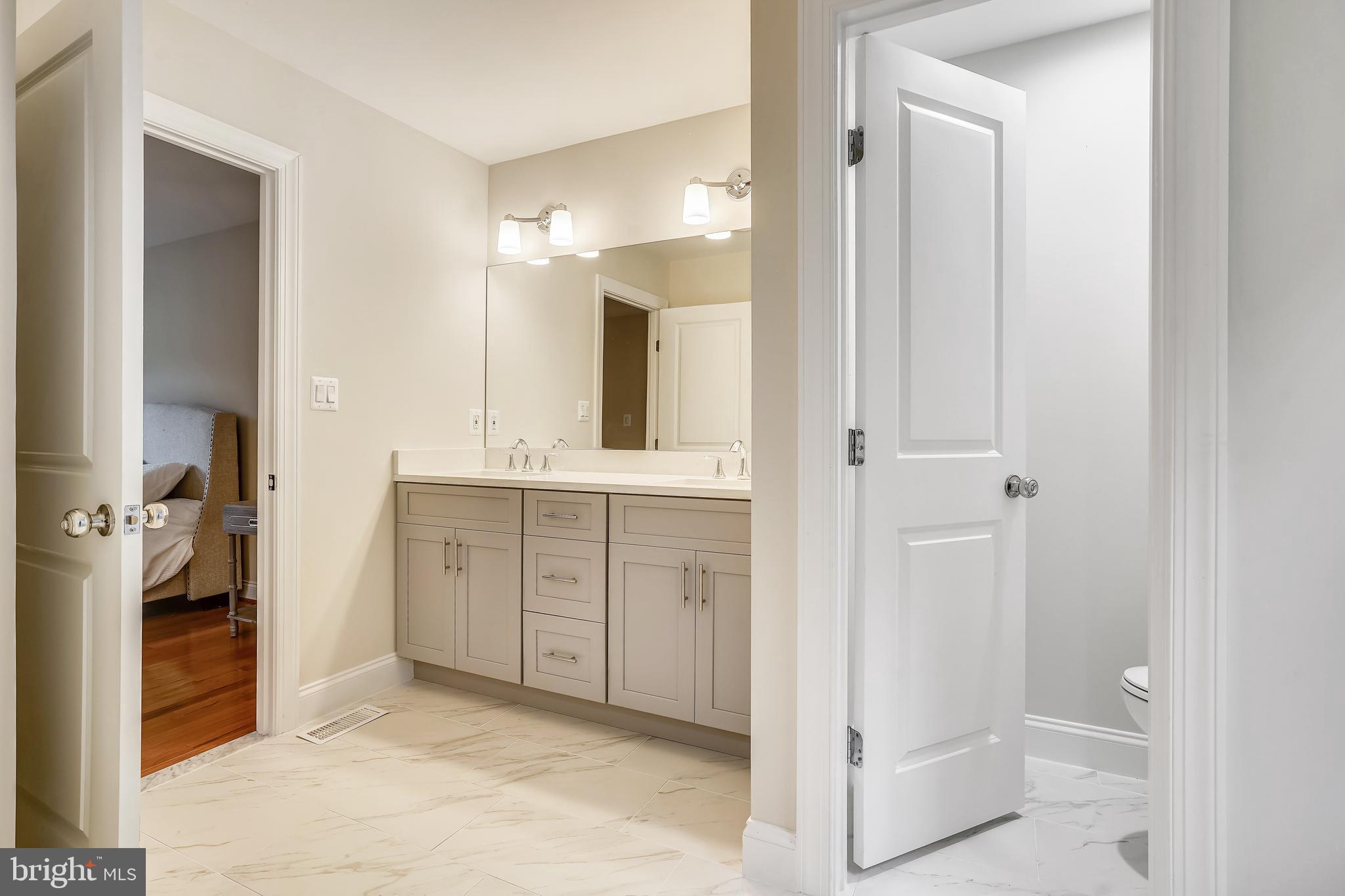 CLARKS CROSSING - Residential