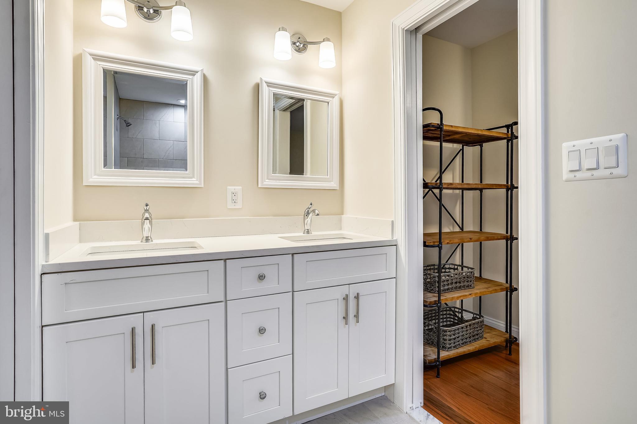 CLARKS CROSSING - Residential