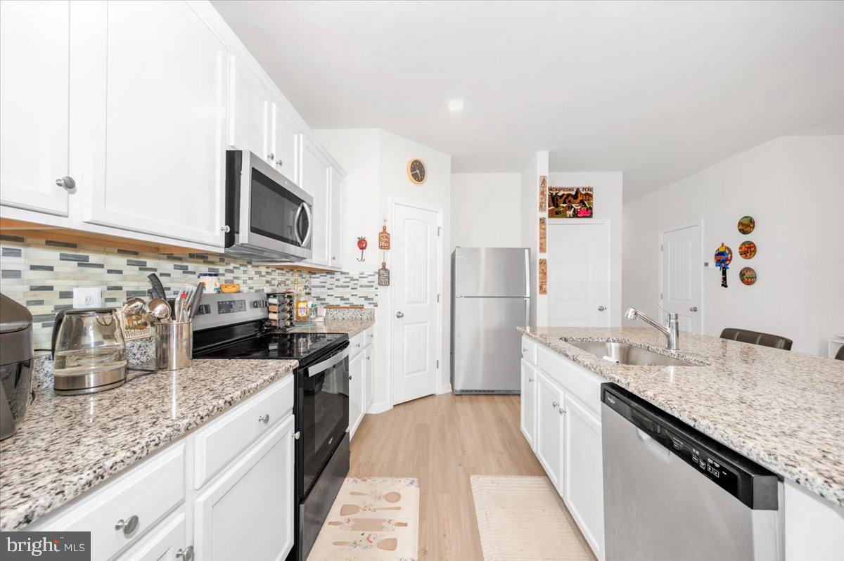 HOMEPLACE AT RIVERSIDE - Residential